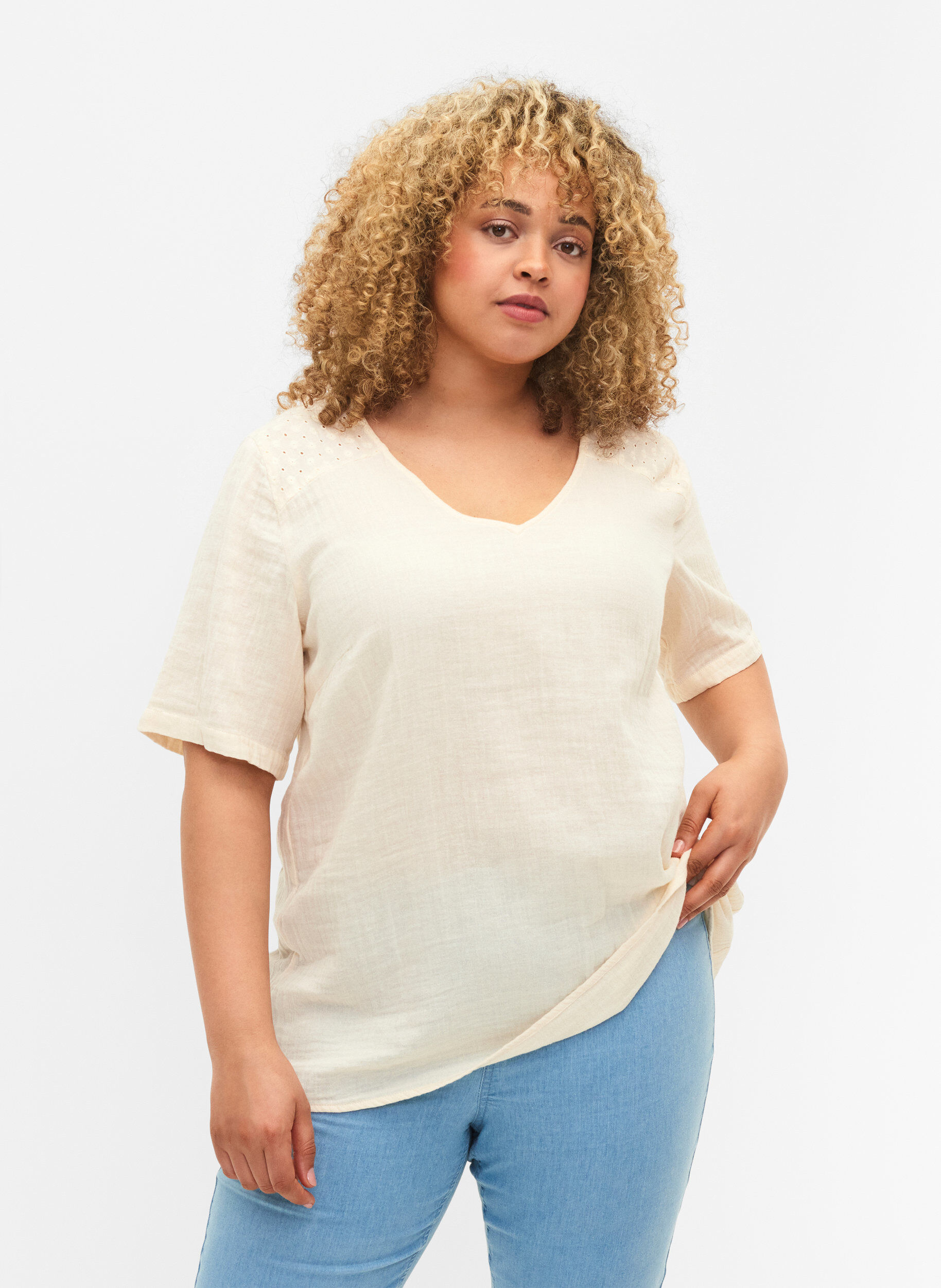 Zizzifashion Cotton blouse with embroidery and short sleeves, Buttercream, Model image number 0