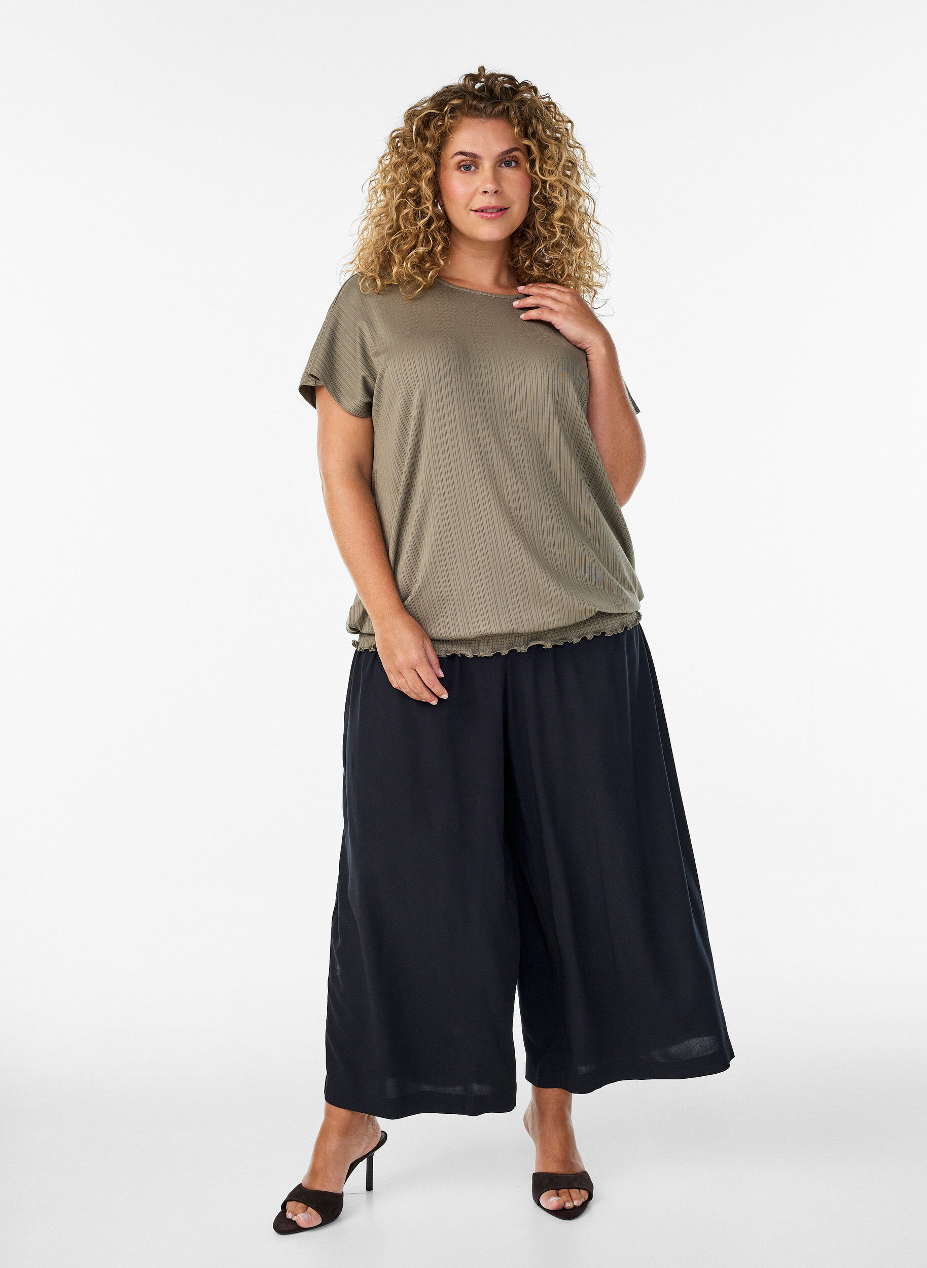 Zizzifashion Jersey blouse with textured stripes and a smocked hem, Brown, Model image number 1