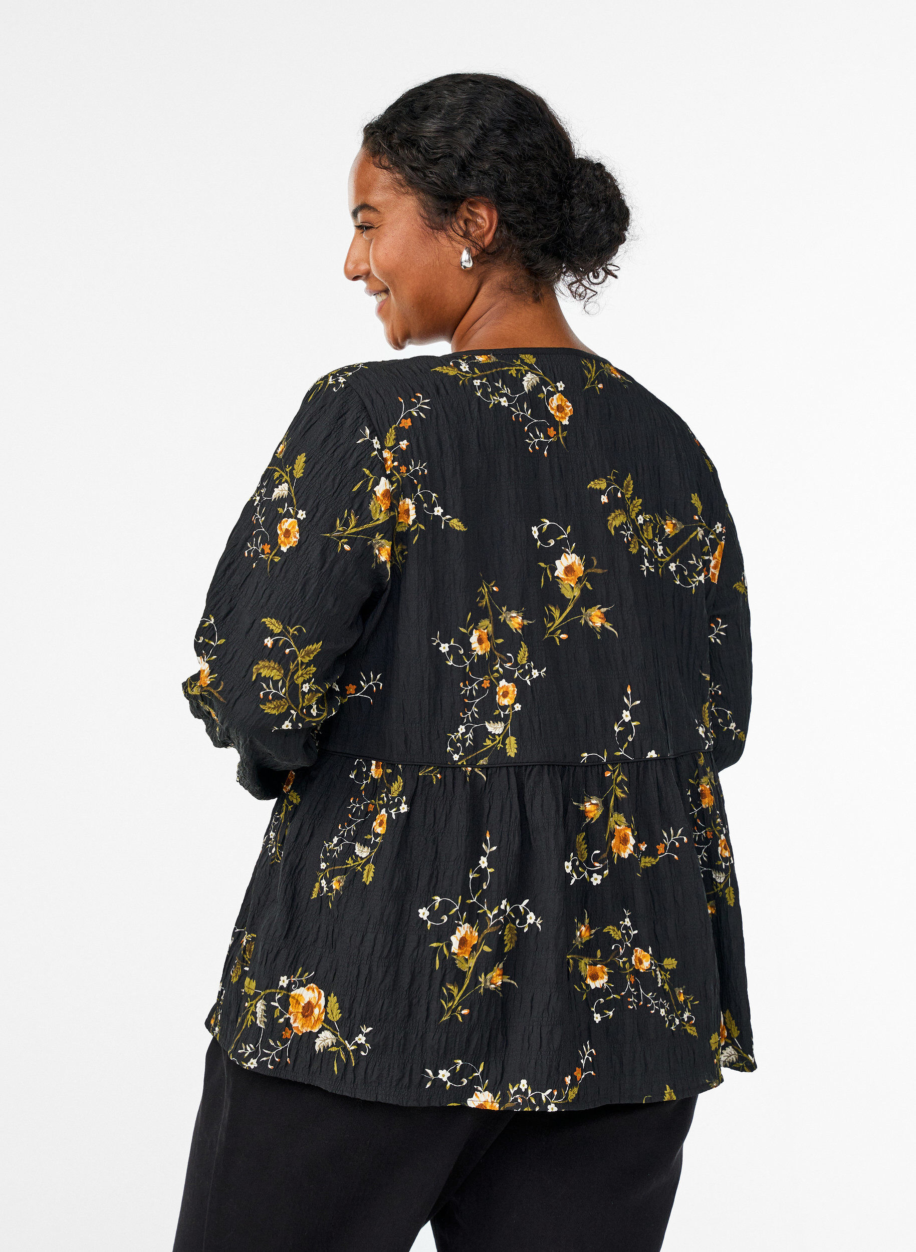 Zizzifashion Long-sleeved blouse with floral print, Black, Model image number 2