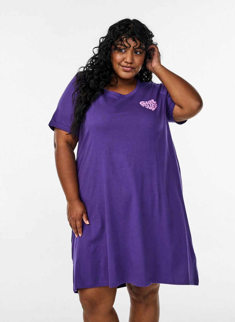 Short-sleeved nightgown in organic cotton, Purple, Model image number 0