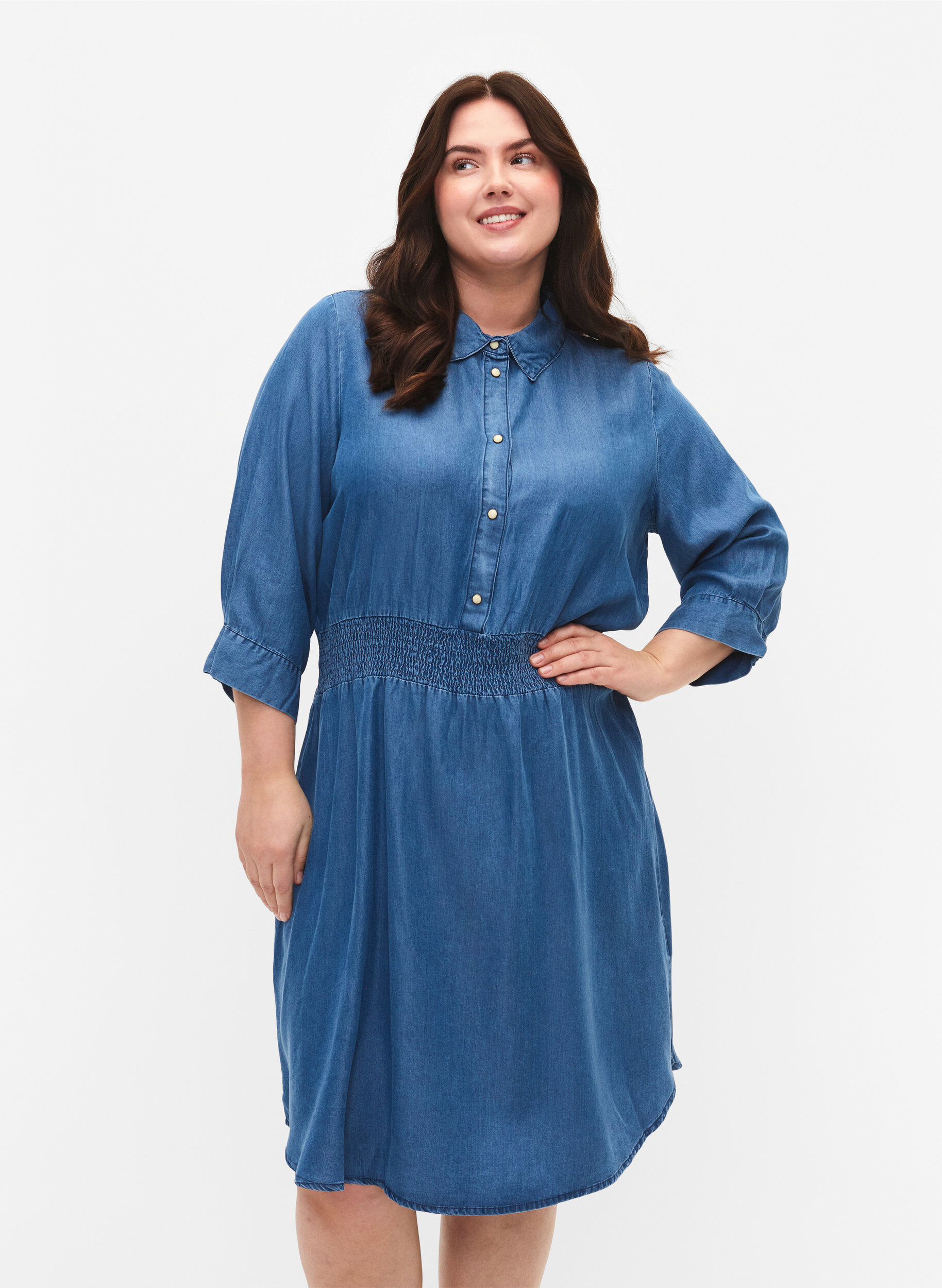 Zizzifashion Soft denim dress with 3/4 sleeves and smock, Blue denim, Model image number 0