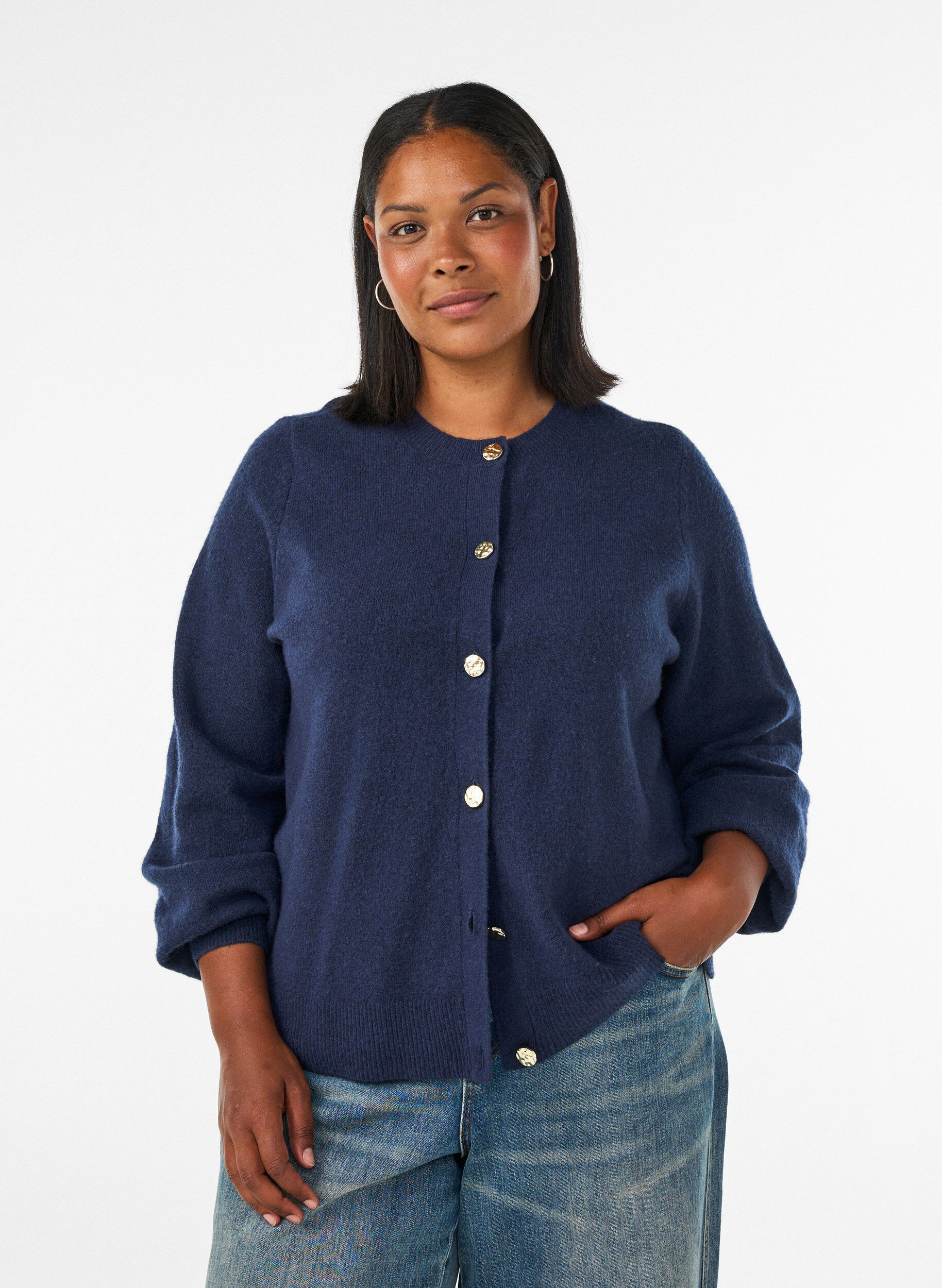 Cardigan in soft knit with gold-coloured buttons, Blue, Model