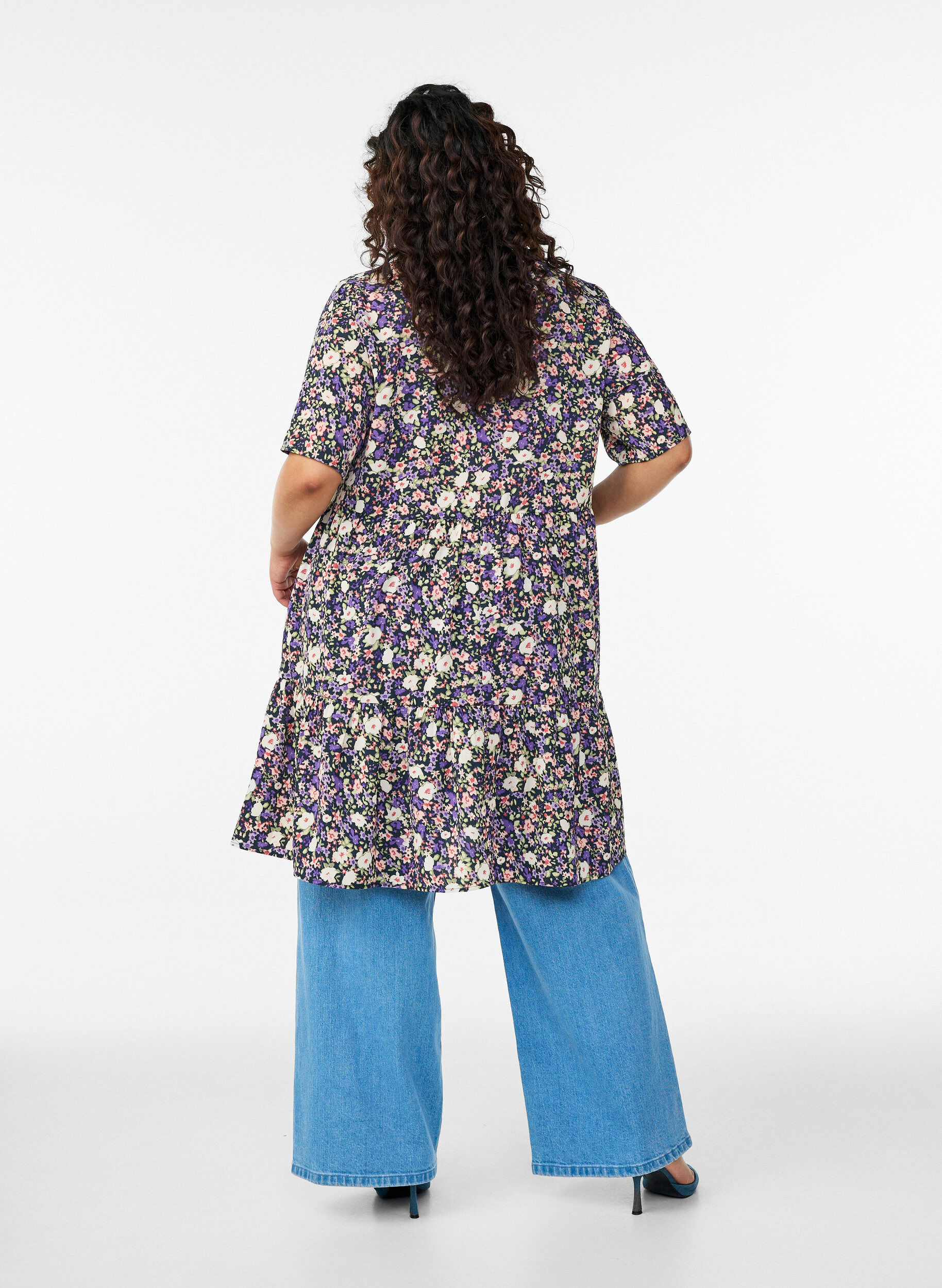 Zizzifashion Short sleeve dress with a-line and cutlines, Purple, Model image number 2