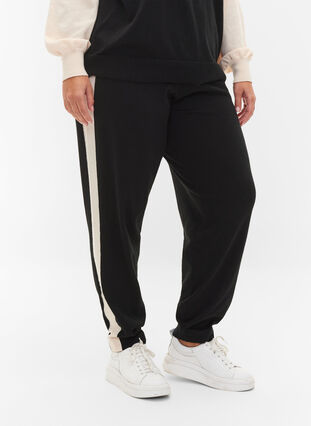 Knitted trousers with colorblock pattern, Black Comb, Model image number 2
