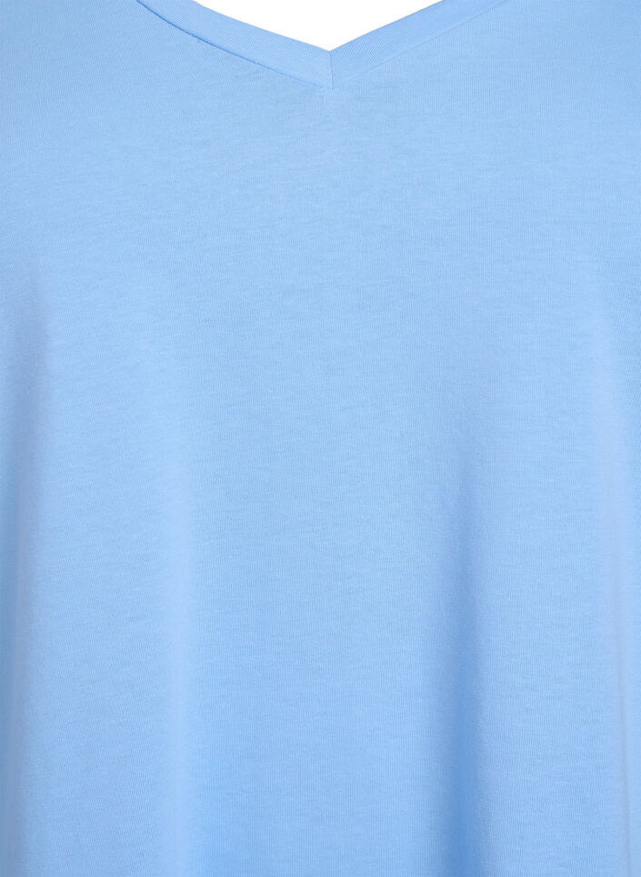 Short-sleeved t-shirt with v-neck, Light Blue, Packshot image number 2