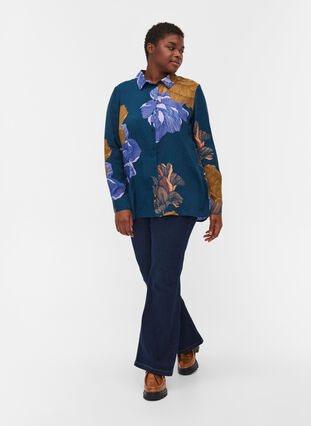 Long-sleeved, floral viscose shirt, Reflecting Pond AOP, Model image number 2