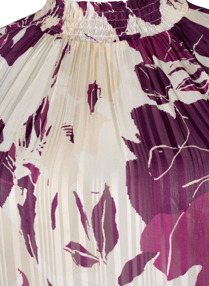 Short-sleeved smock blouse with print, D.Purple Graphic AOP, Packshot image number 2