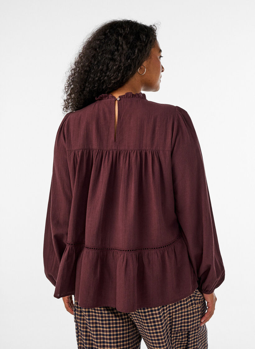 Blouse with embroidery and eyelet embroidery trim, Dark Bordeaux, Model image number 2