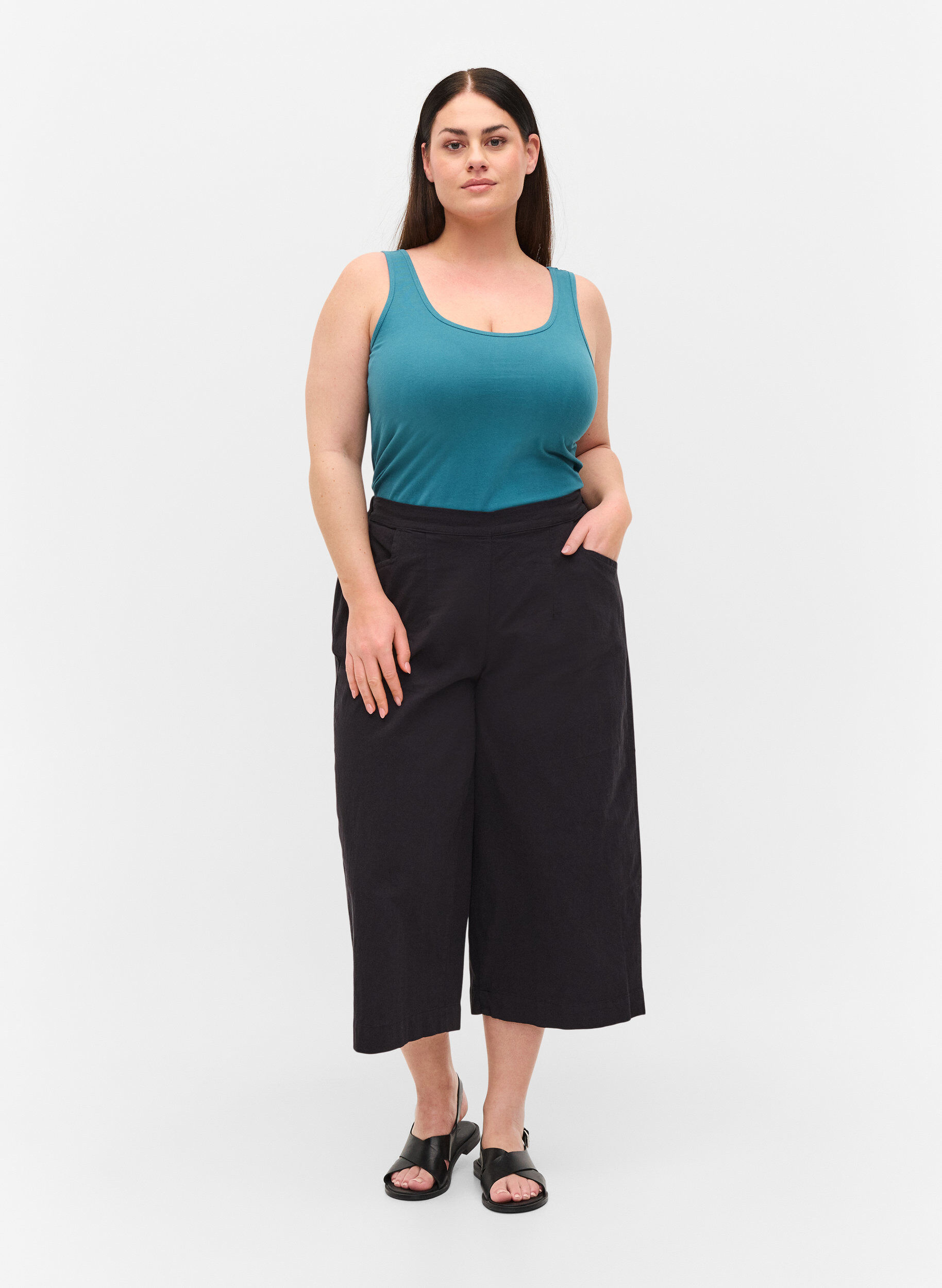 Zizzifashion Loose culotte trousers in cotton, Black, Model image number 0