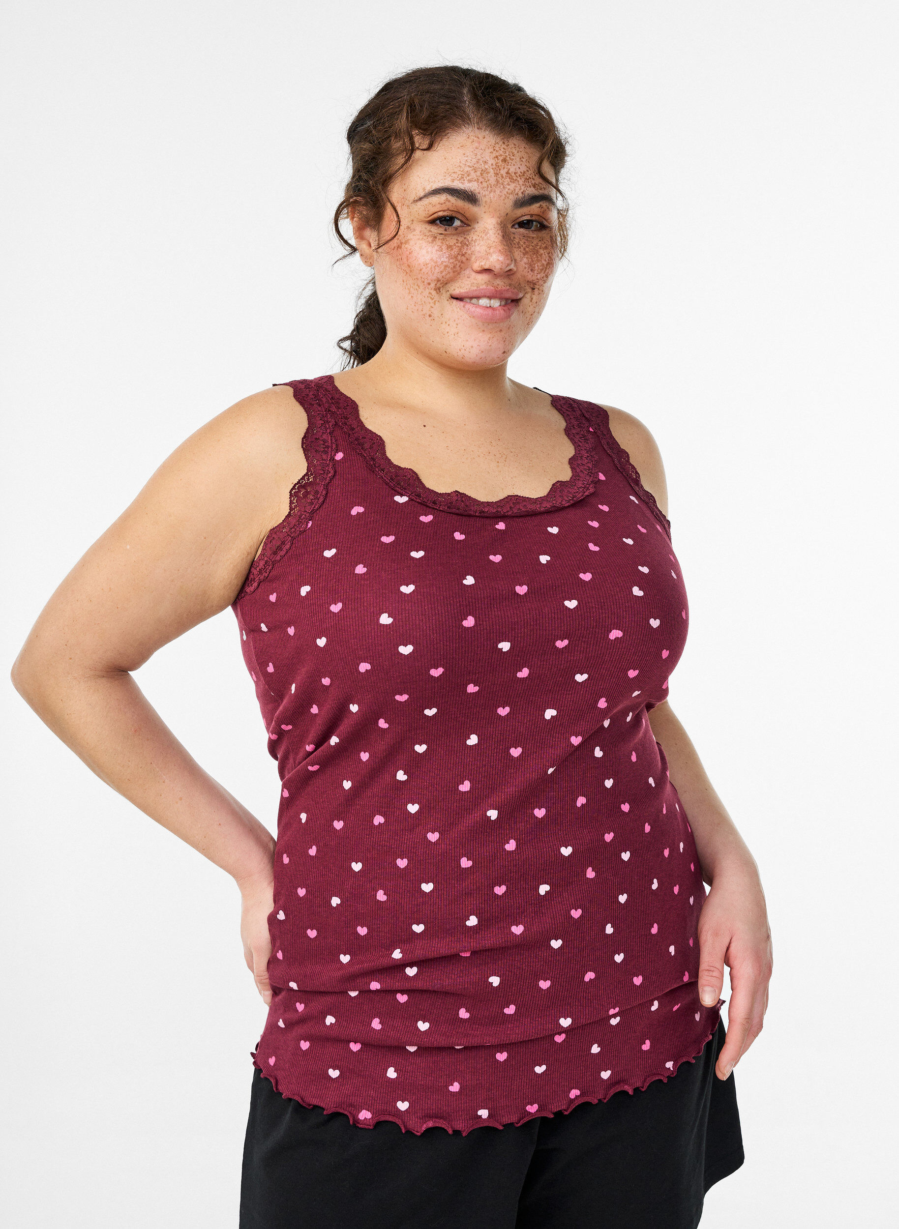 Top with print and lace edge, Red, Model
