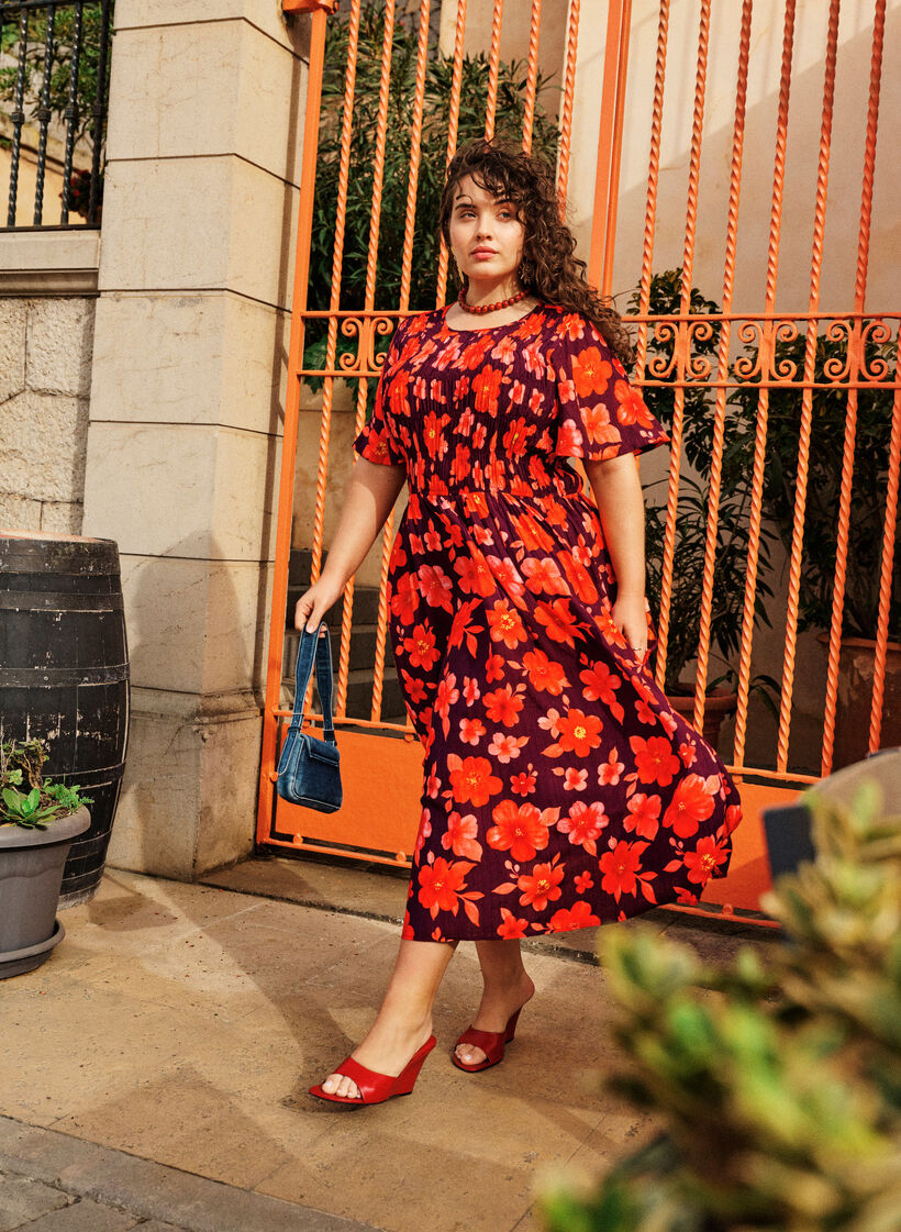 Dress with smocking and floral print, Purple, Image image number 0