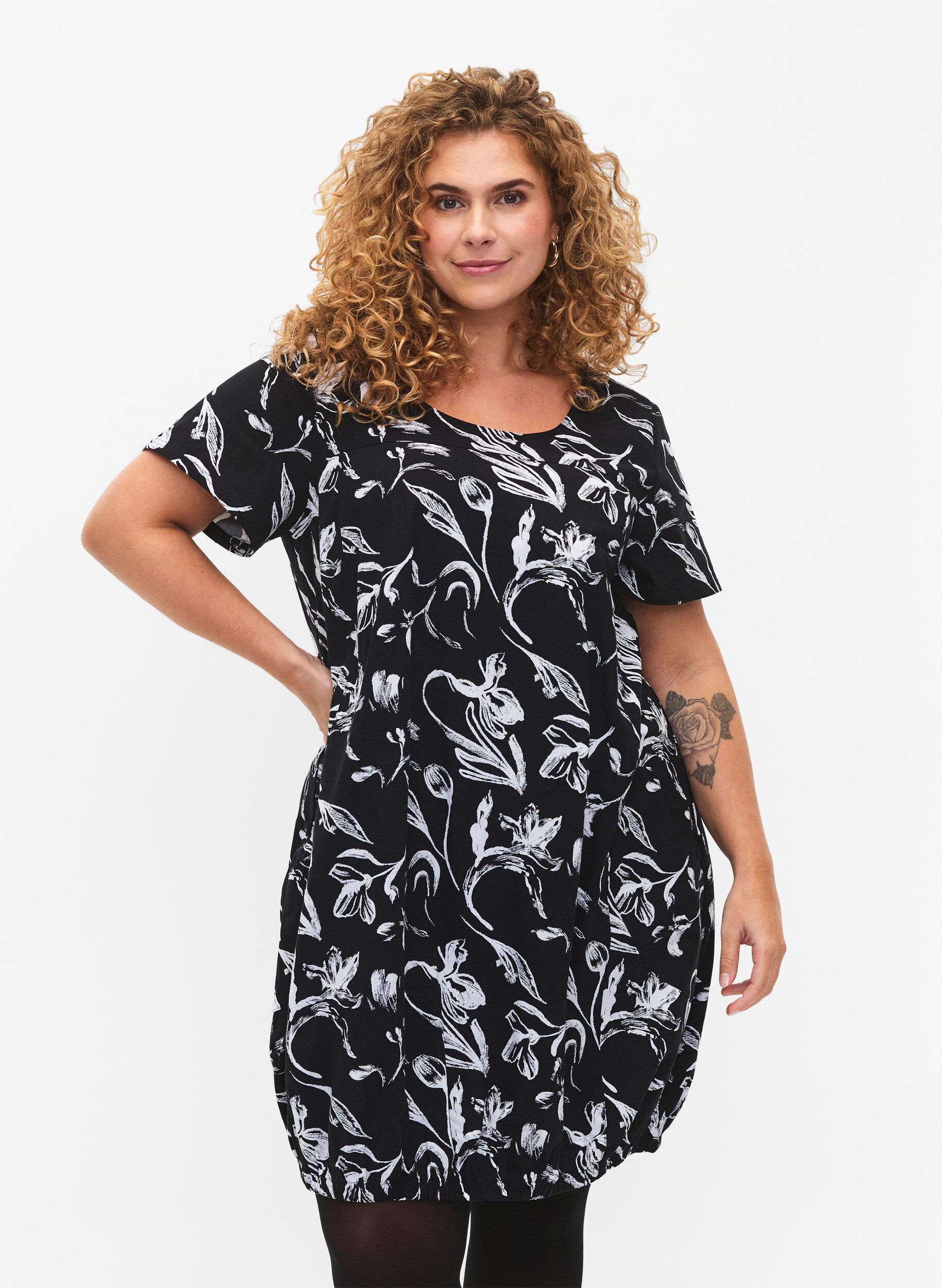 Zizzifashion Short-sleeved, printed cotton dress, , Model image number 0