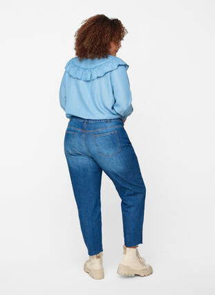 Cropped mom fit Mille jeans with a loose fit, Blue Denim 5, Model image number 1
