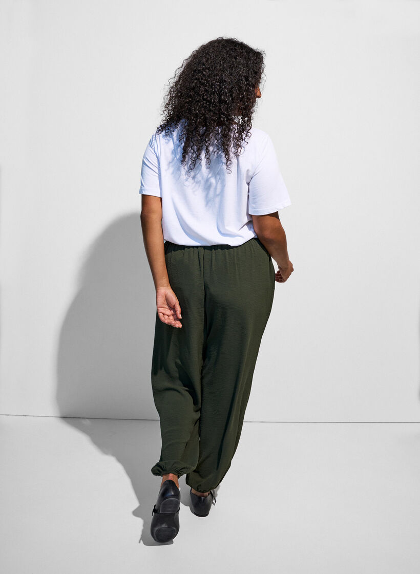 T-shirt with motif, White, Model image number 2