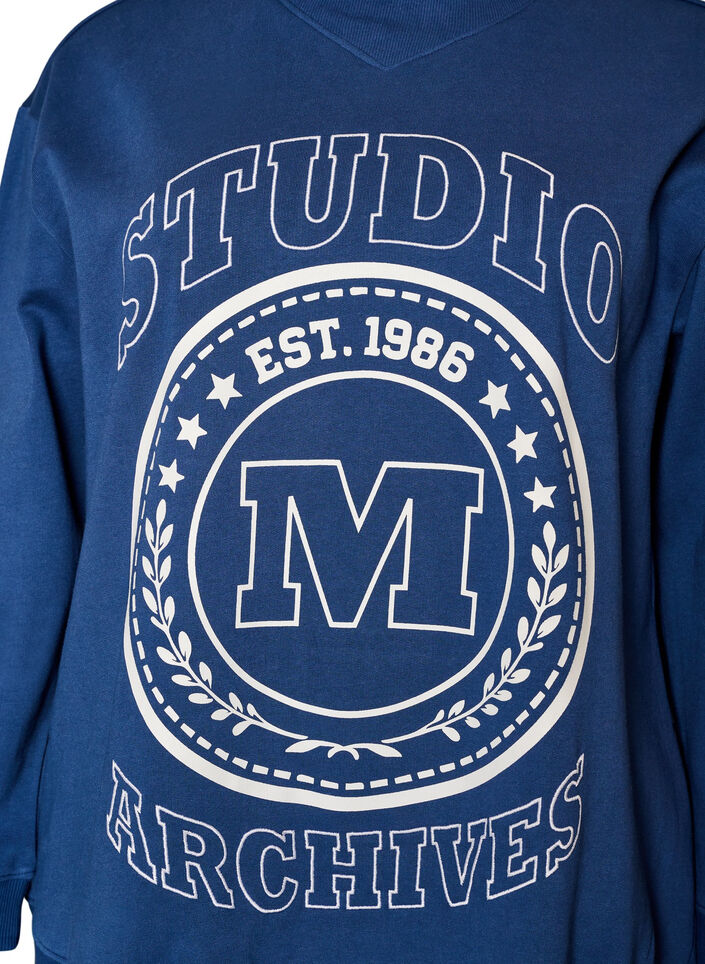 Sweatshirt with a high neck and sporty front motif, Blue, Packshot image number 2