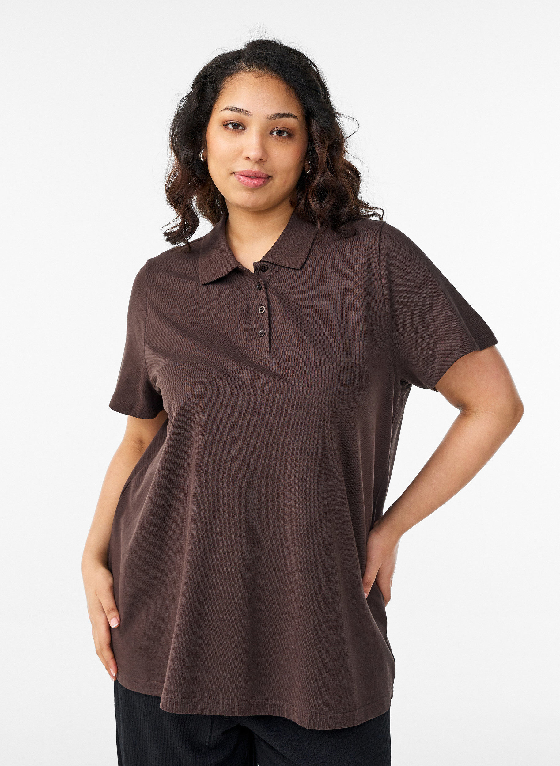 Polo shirt with short sleeves, Brown, Model
