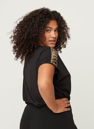 Short-sleeved t-shirt with sequins, Black, Model image number 1