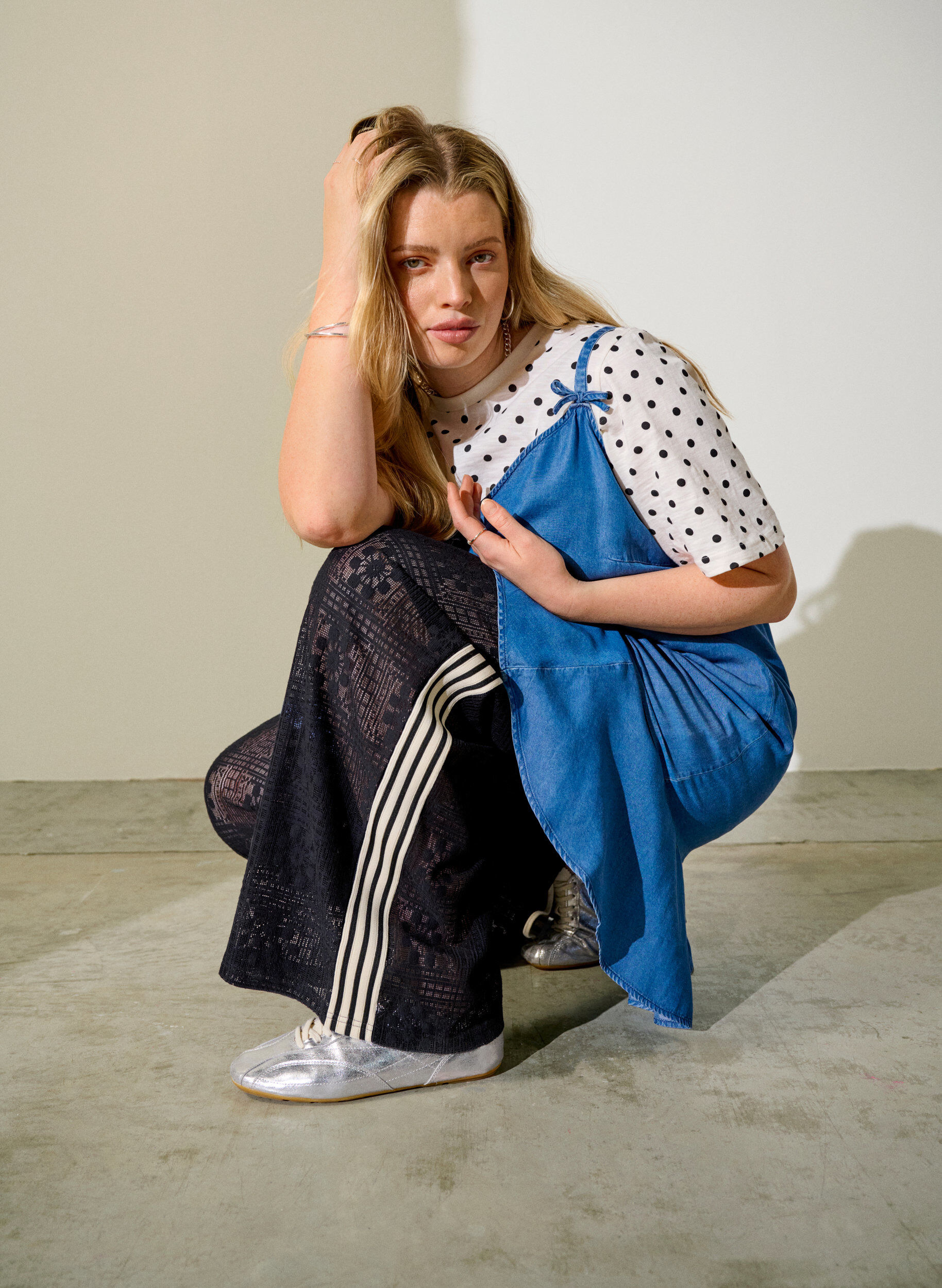 Zizzifashion Wide-leg lace trousers with contrast stripes, Black, Image image number 0