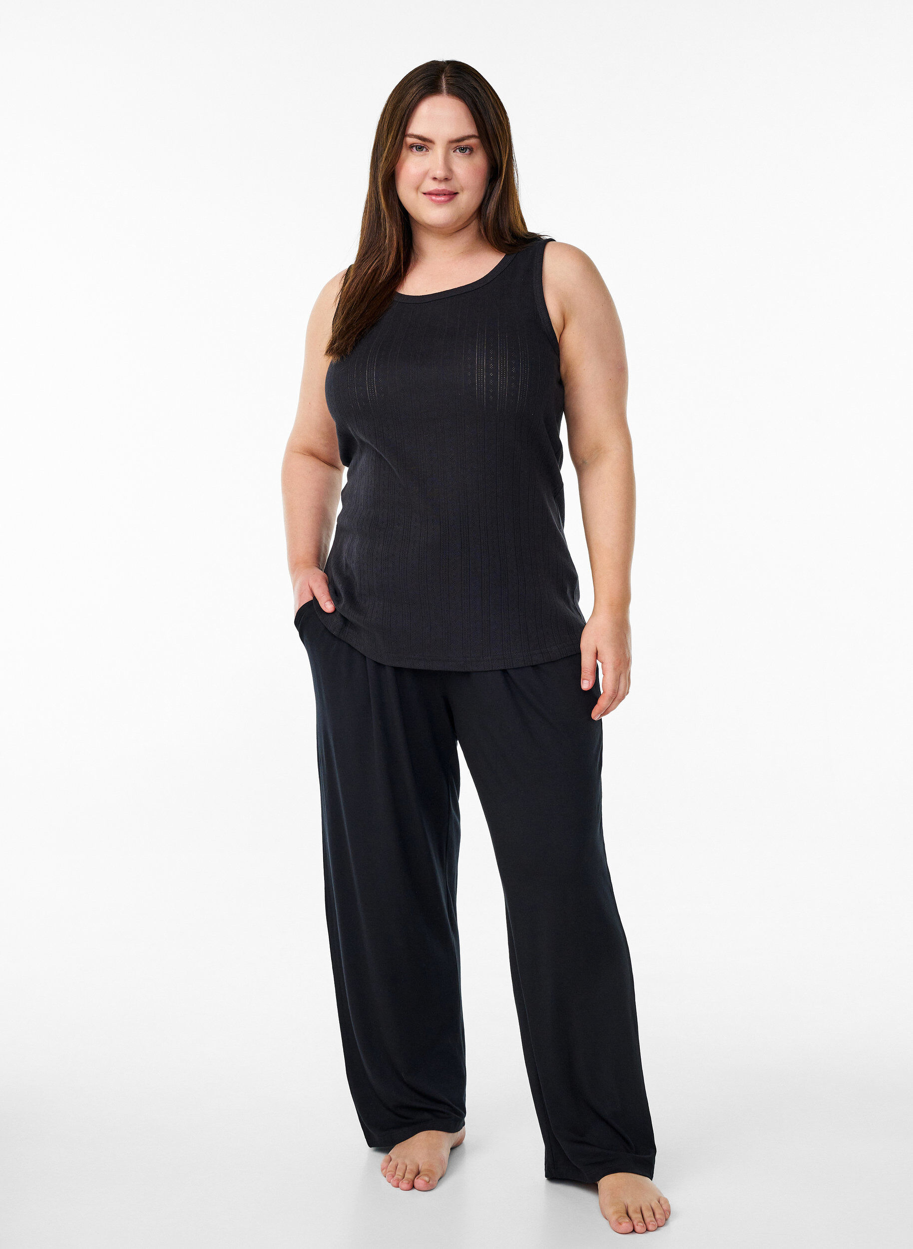Zizzifashion Night top in organic cotton with a textured pattern, Black, Model image number 1