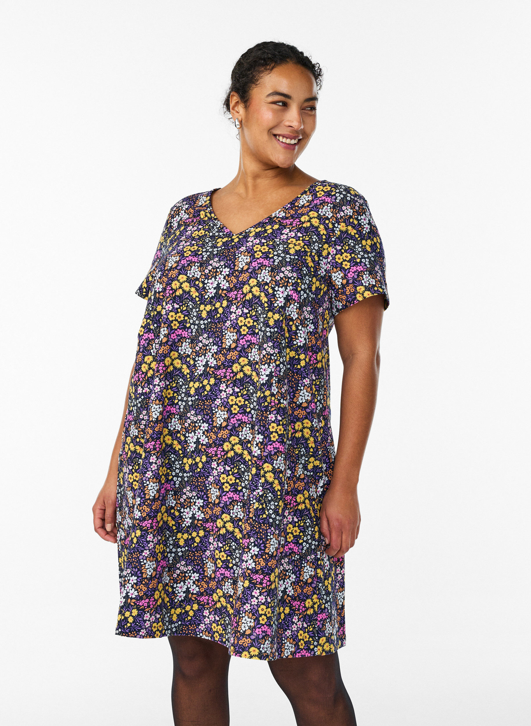 Short a-line dress with floral print, Blue, Model