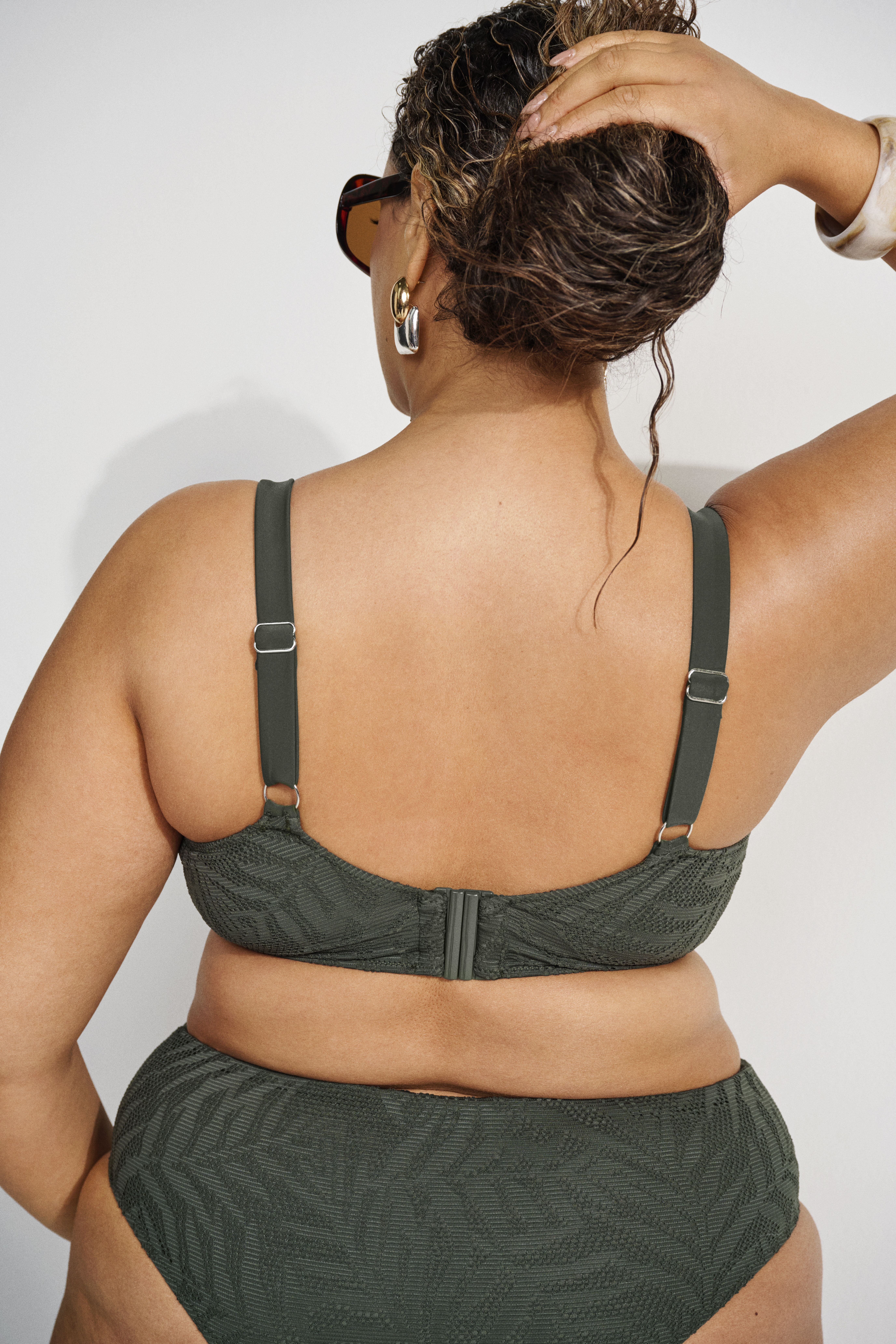 Zizzifashion Bikini with textured mesh, , Model