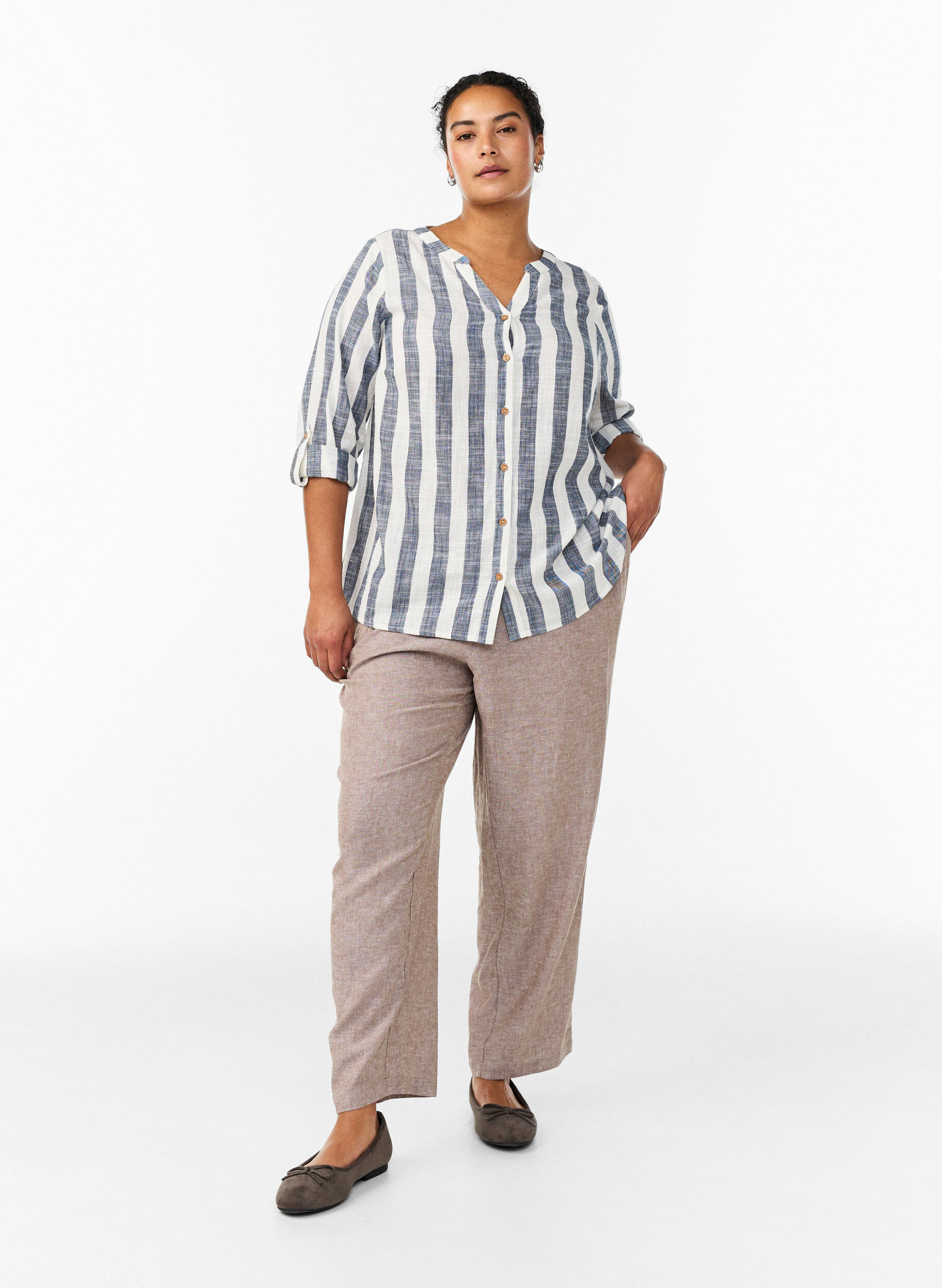 ZizzifashionCotton shirt blouse with V-neck, Blue, Model image number 1