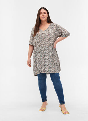 Viscose tunic with print and short sleeves, Light Blue Ditsy AOP, Model image number 2