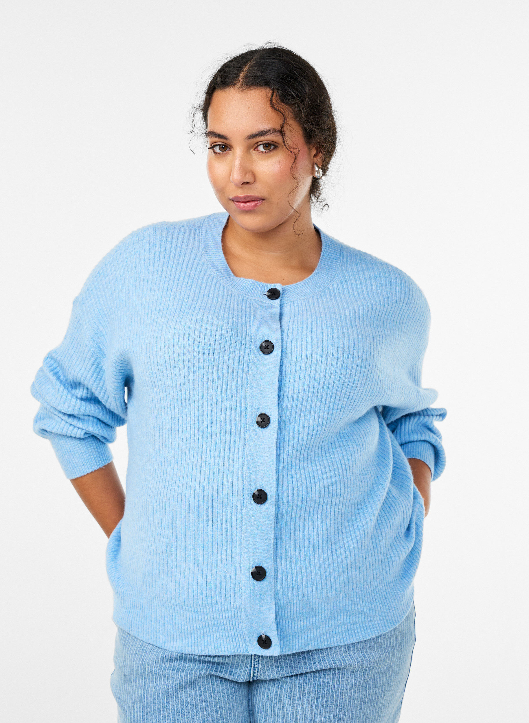 Ribbed cardigan with buttons, Light Blue, Model