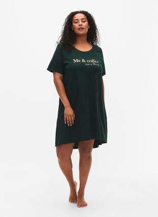 Short-sleeved nightgown in organic cotton (GOTS), Scarab W. Coffee, Model image number 2