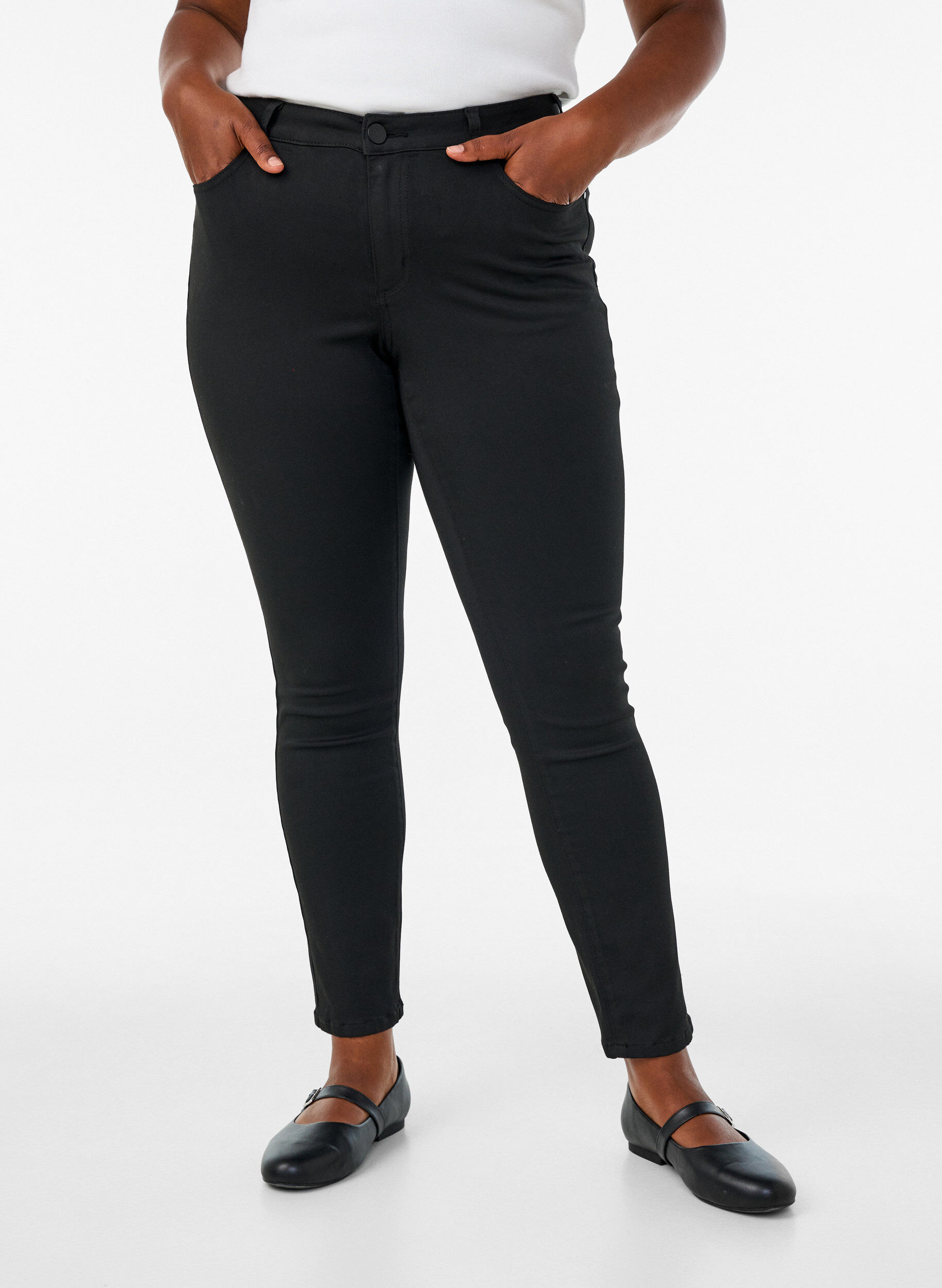 ZizzifashionEmily Stay Black jeans with regular waist, Black, Model image number 2