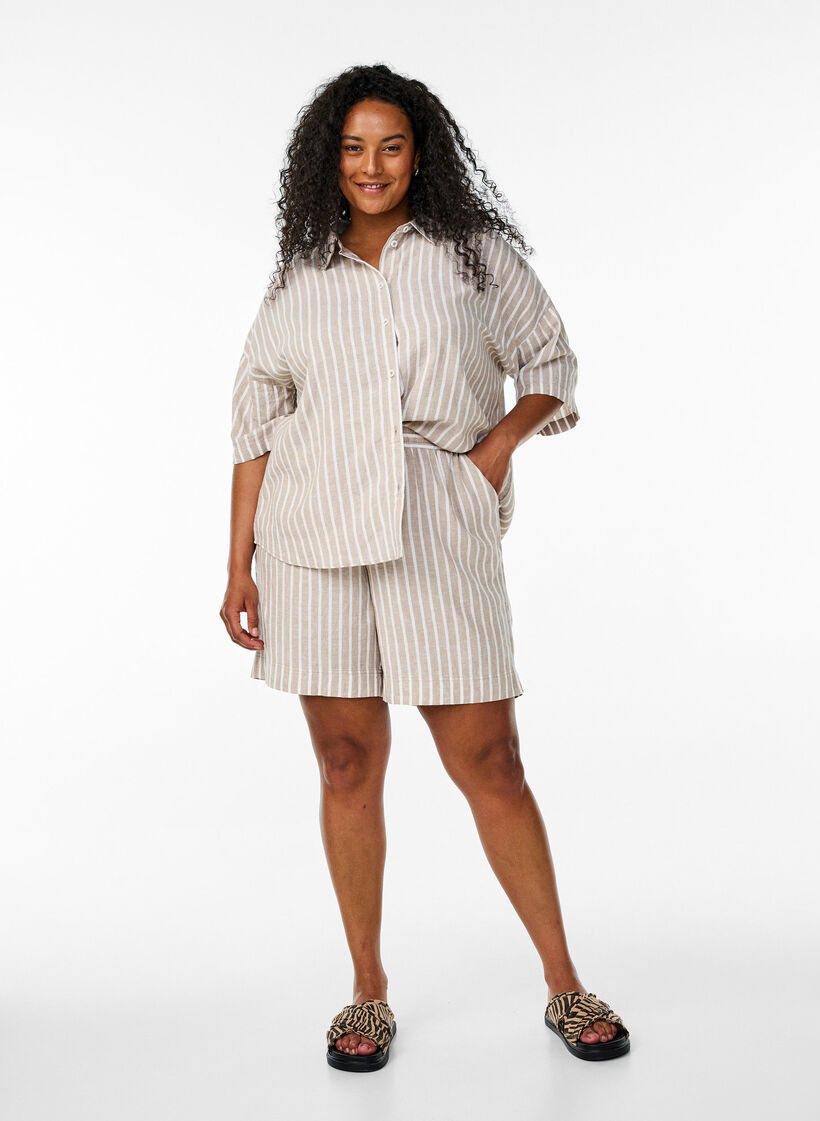 Striped shorts in linen and viscose, Beige, Model image number 1