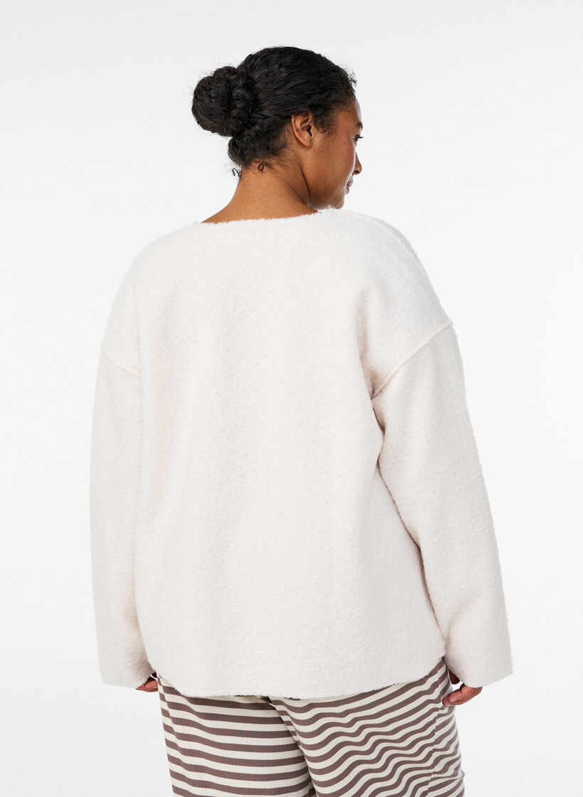 Loose cardigan with pockets, Vanilla, Model image number 2