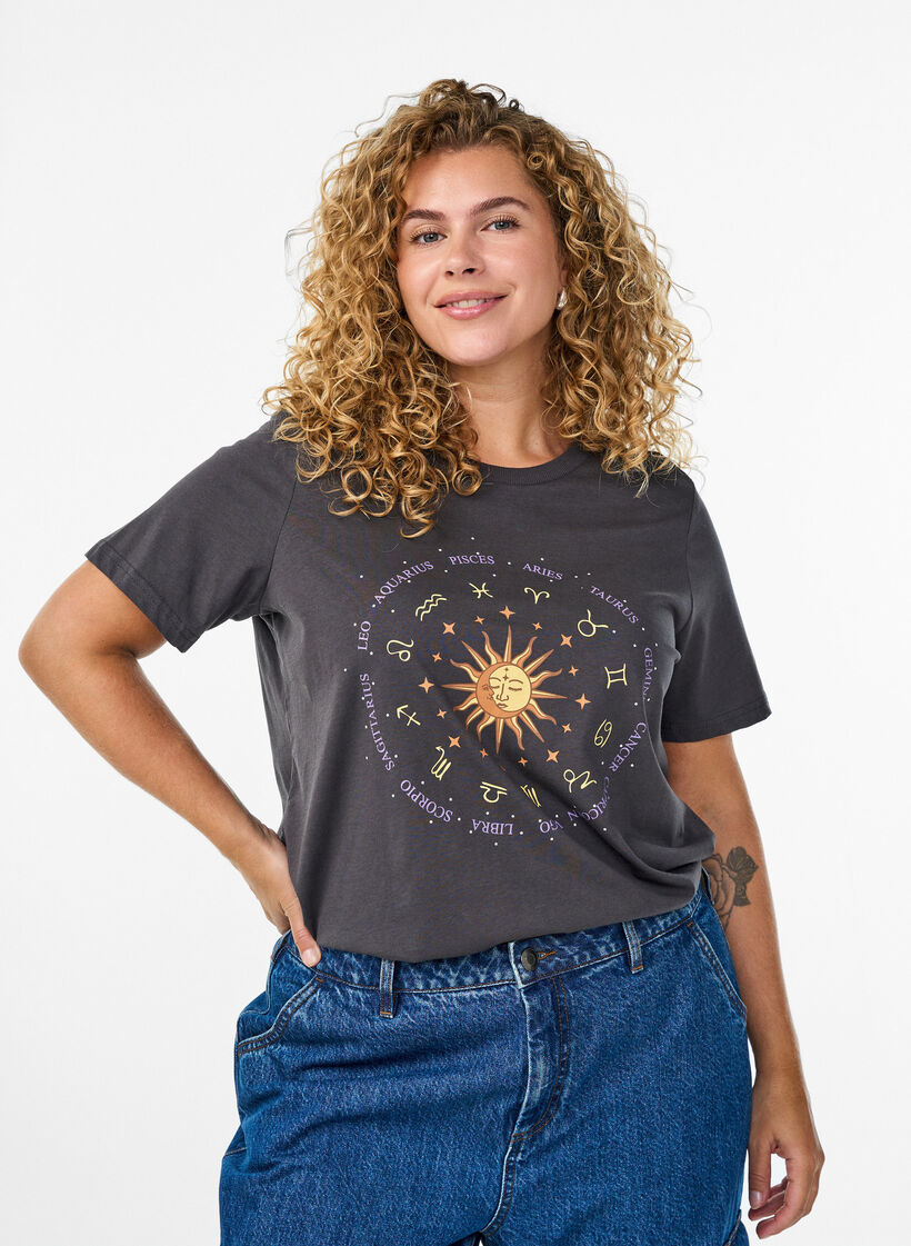 Cotton T-shirt with front print, Dark Grey, Model image number 0