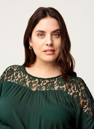 Long-sleeved viscose blouse with lace, Darkest Spruce, Model image number 2
