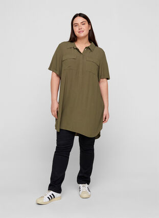 Short-sleeved tunic in viscose, Ivy Green, Model image number 2