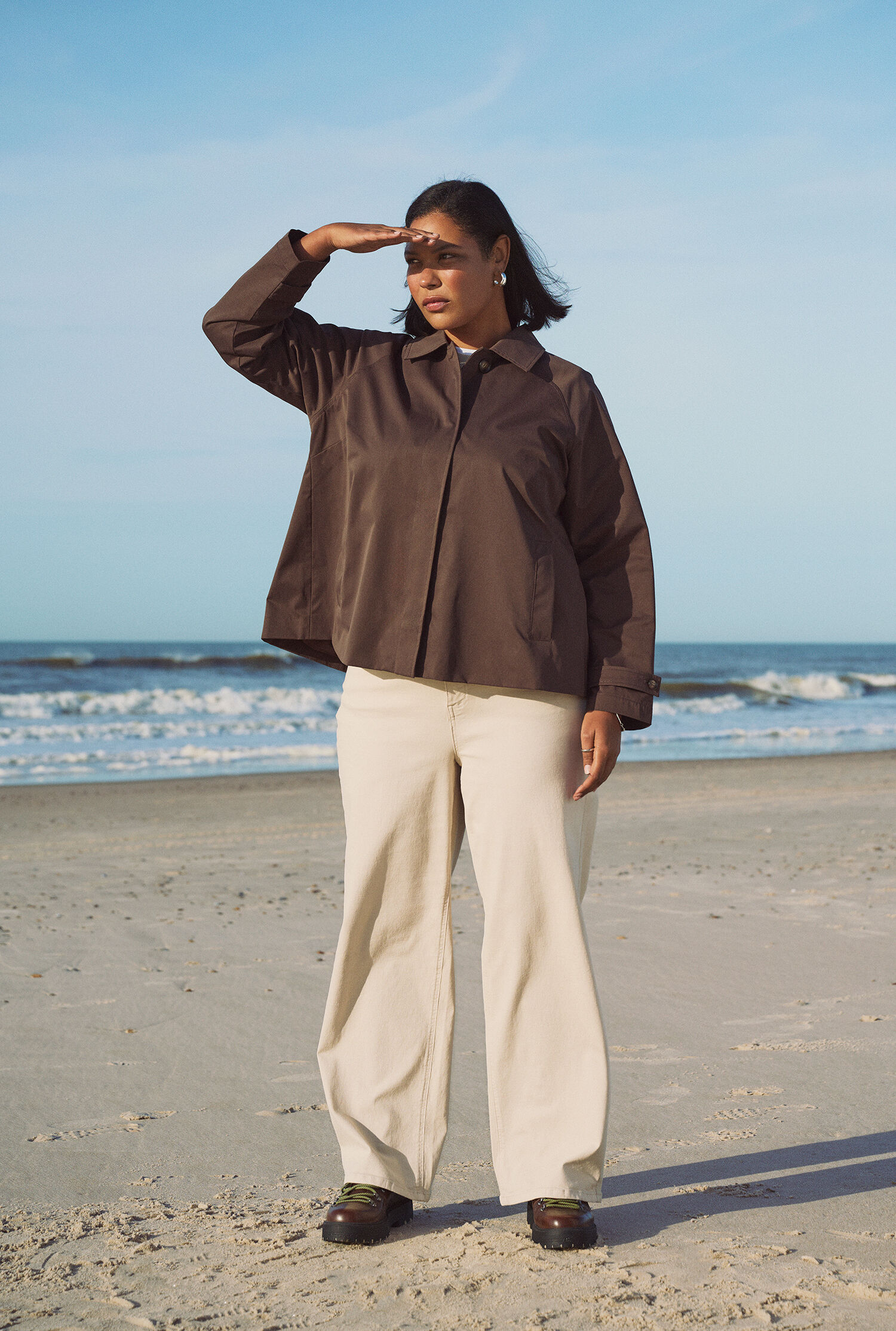 Zizzifashion Brown short trench coat, , Model