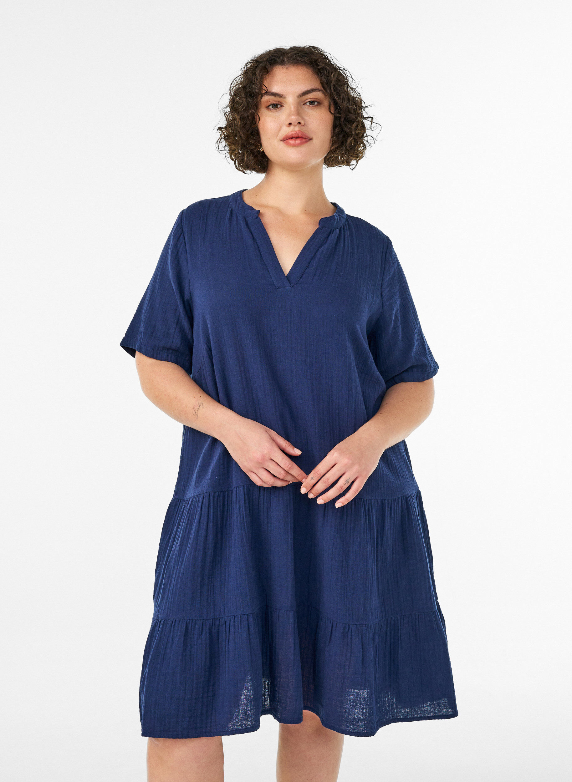 Short A-line dress in cotton muslin, Blue, Model