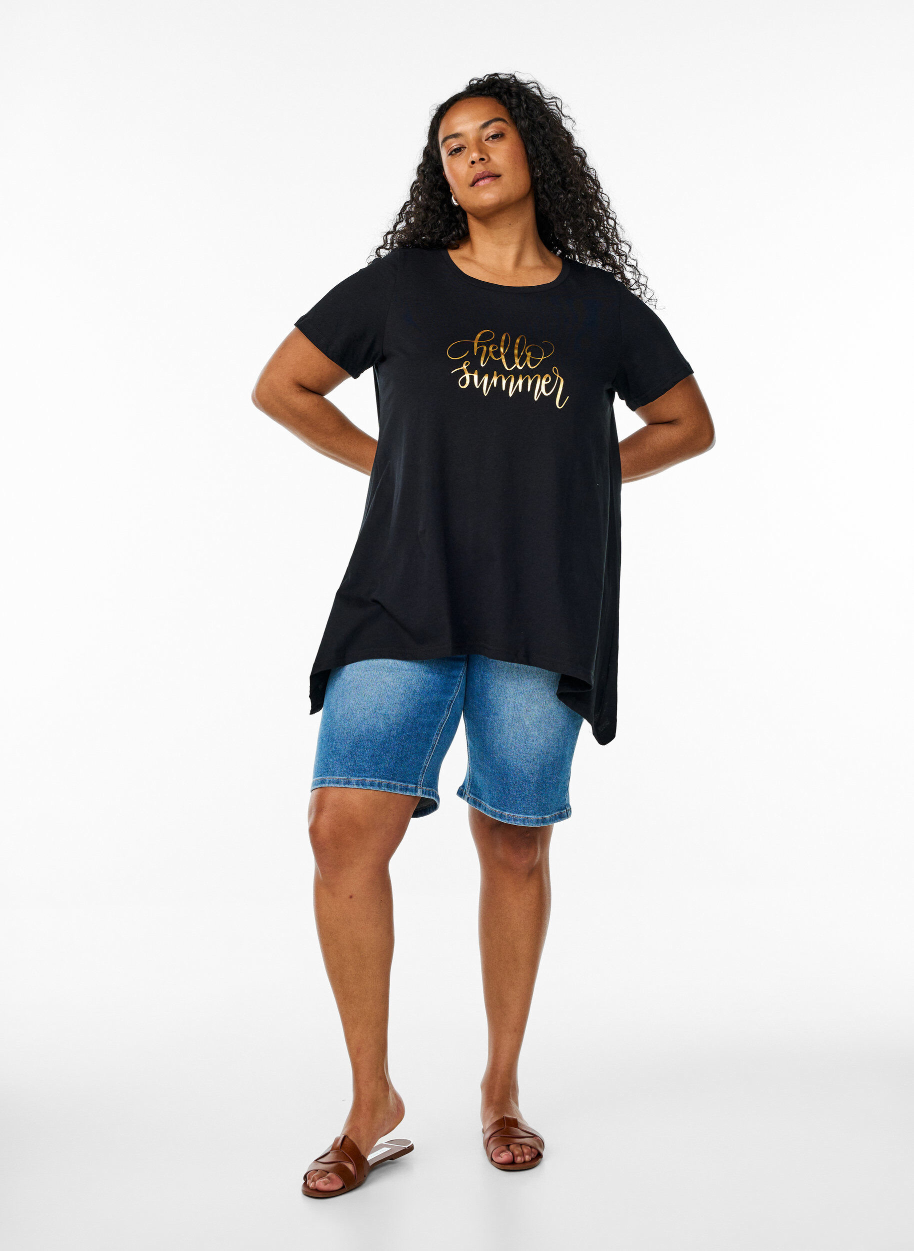 Zizzifashion T-shirt with a round neck and A-line shape, Black, Model image number 1