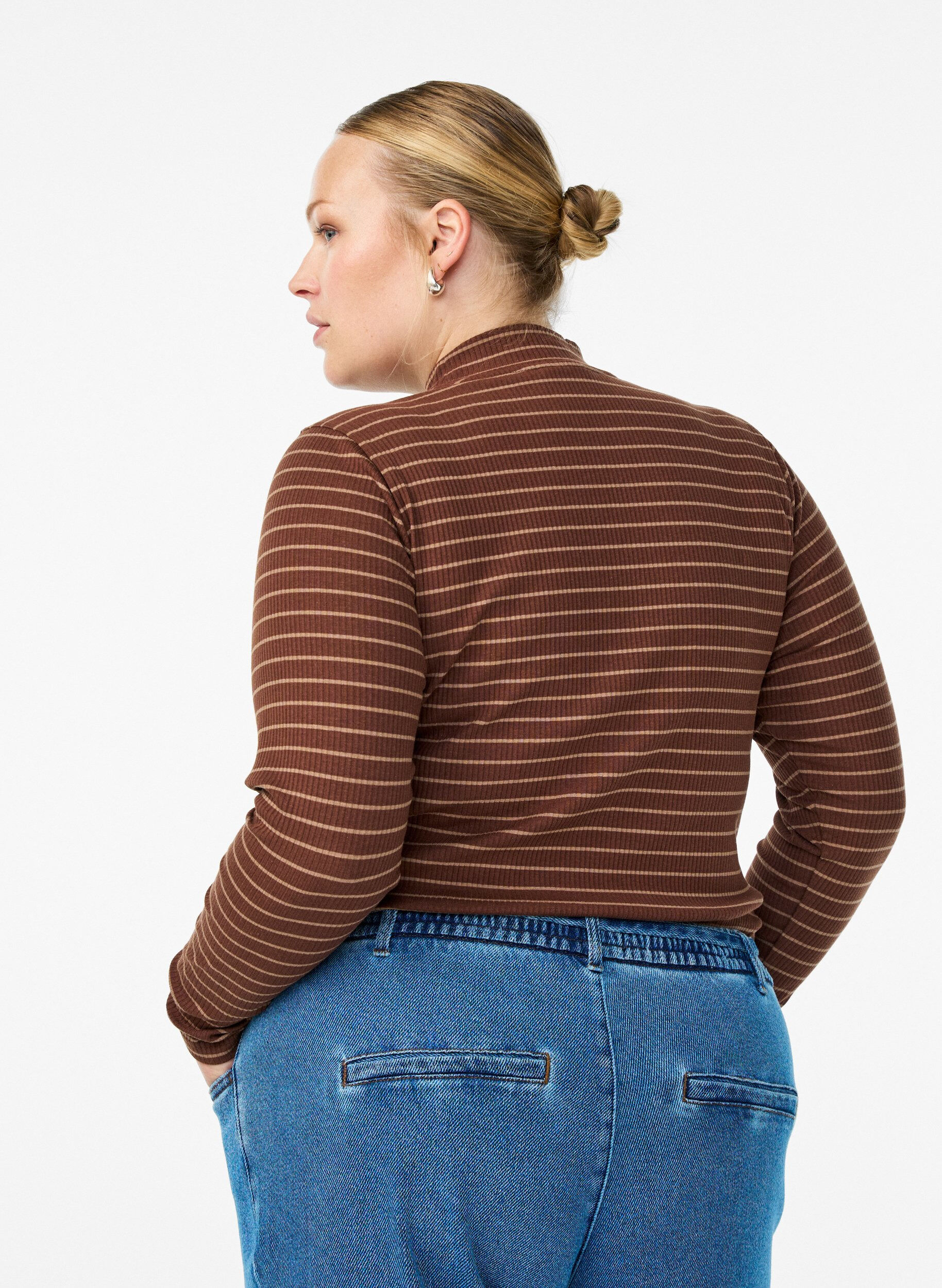 Zizzifashion Striped ribbed jersey blouse with a high neck, Brown, Model image number 2