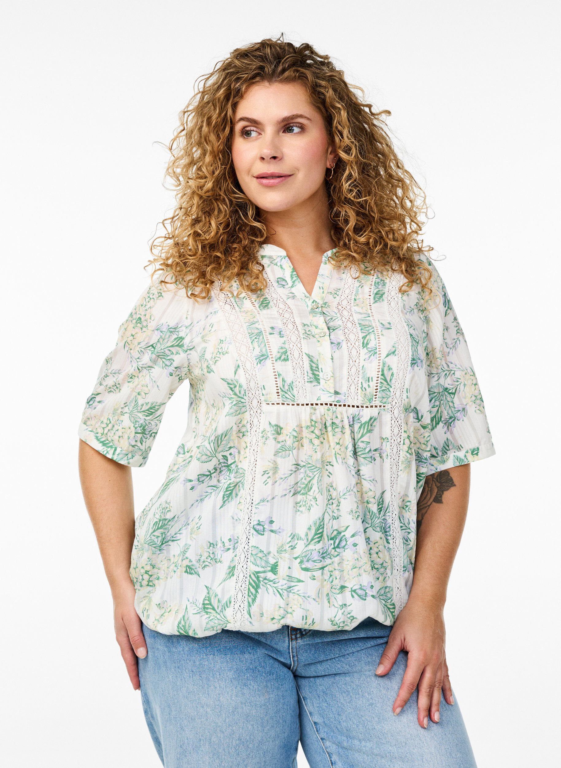 Blouse with print and 1/2 sleeves, White, Model