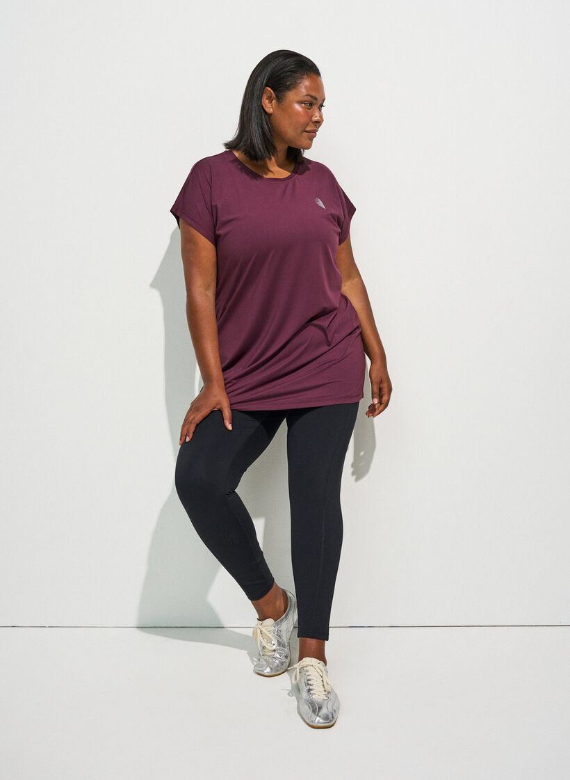 Long workout T-shirt, Red, Model image number 1