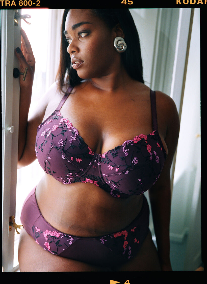 Padded bra with floral embroidery, Purple, Image image number 0