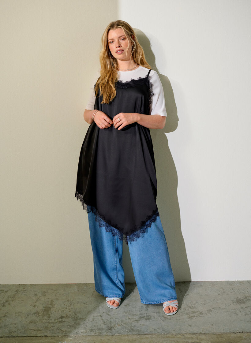 Satin-look dress with lace trim, Black, Image