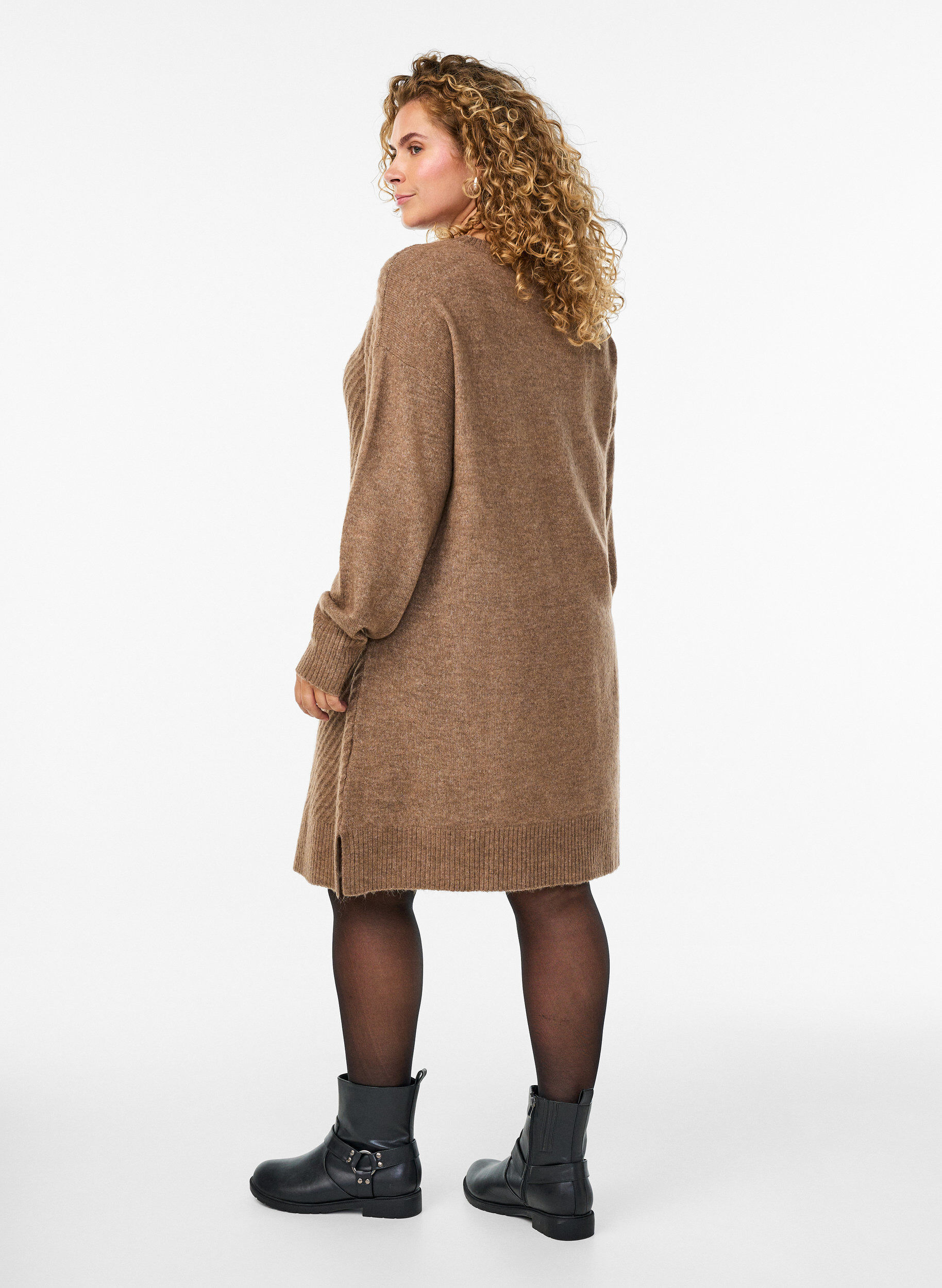 Zizzifashion Short knitted dress with a V-shaped textured pattern, Brown, Model image number 2