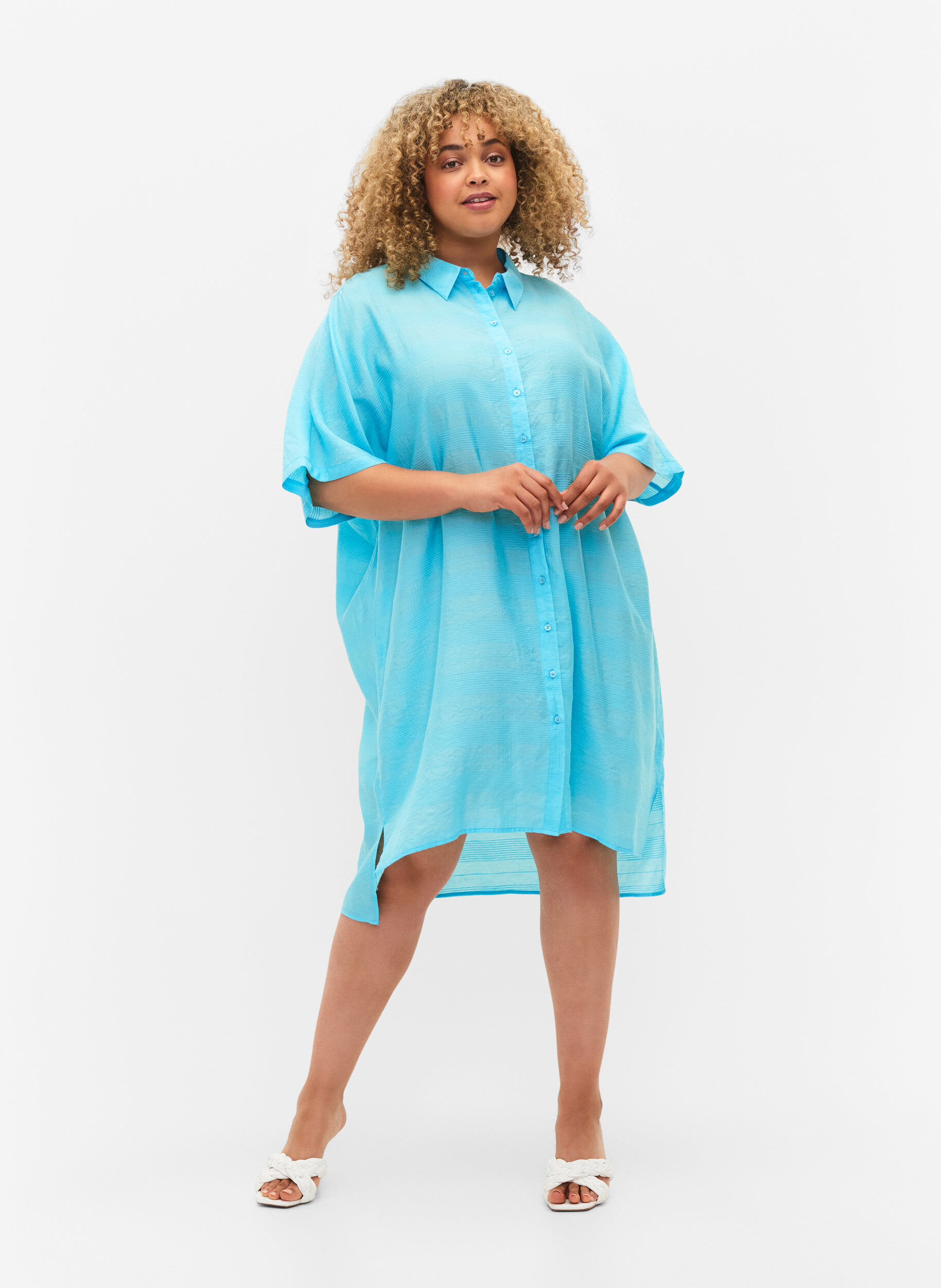 Zizzifashion Long shirt in viscose with texture, Bachelor Button, Model image number 3