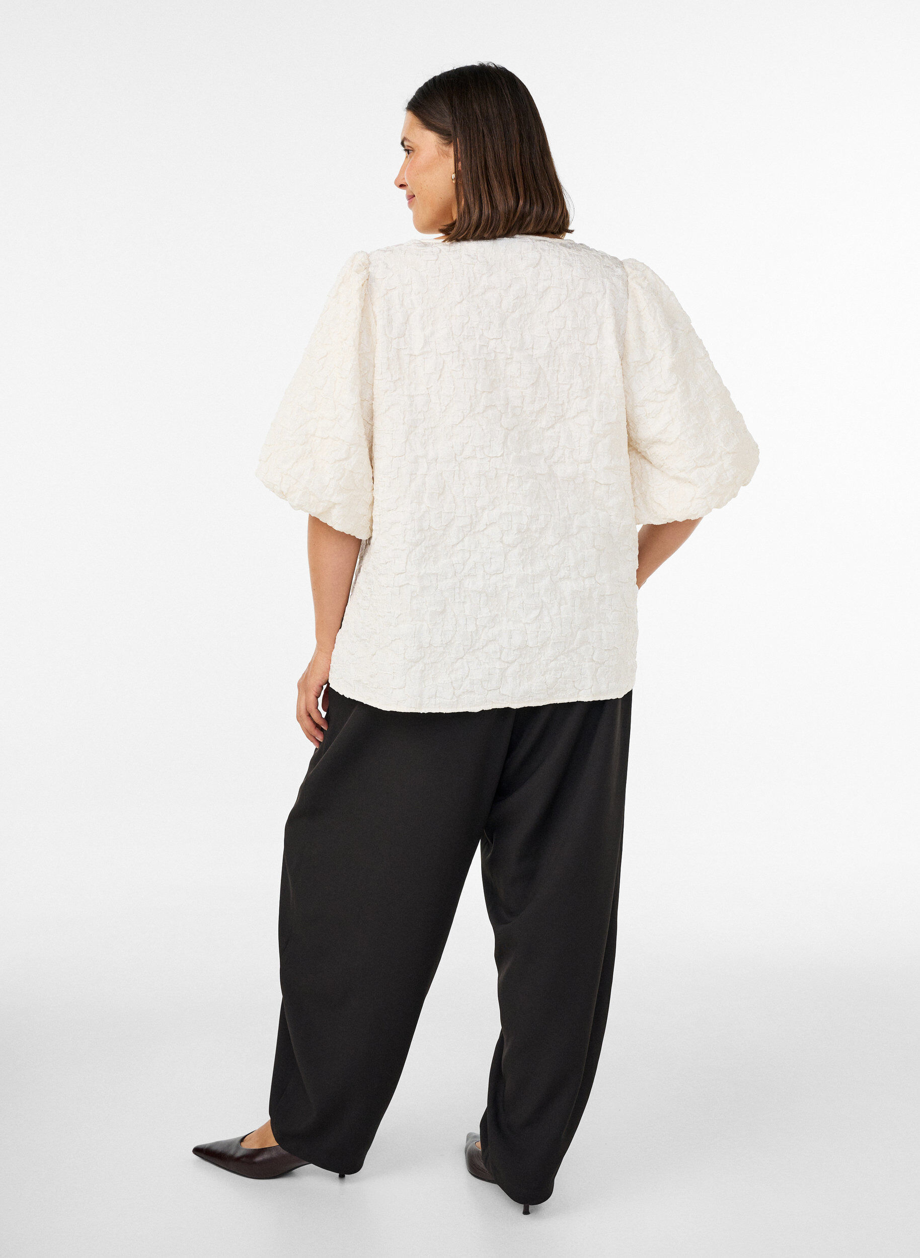ZizzifashionJacquard blouse with puff sleeves and an A-line shape, Vanilla, Model image number 2