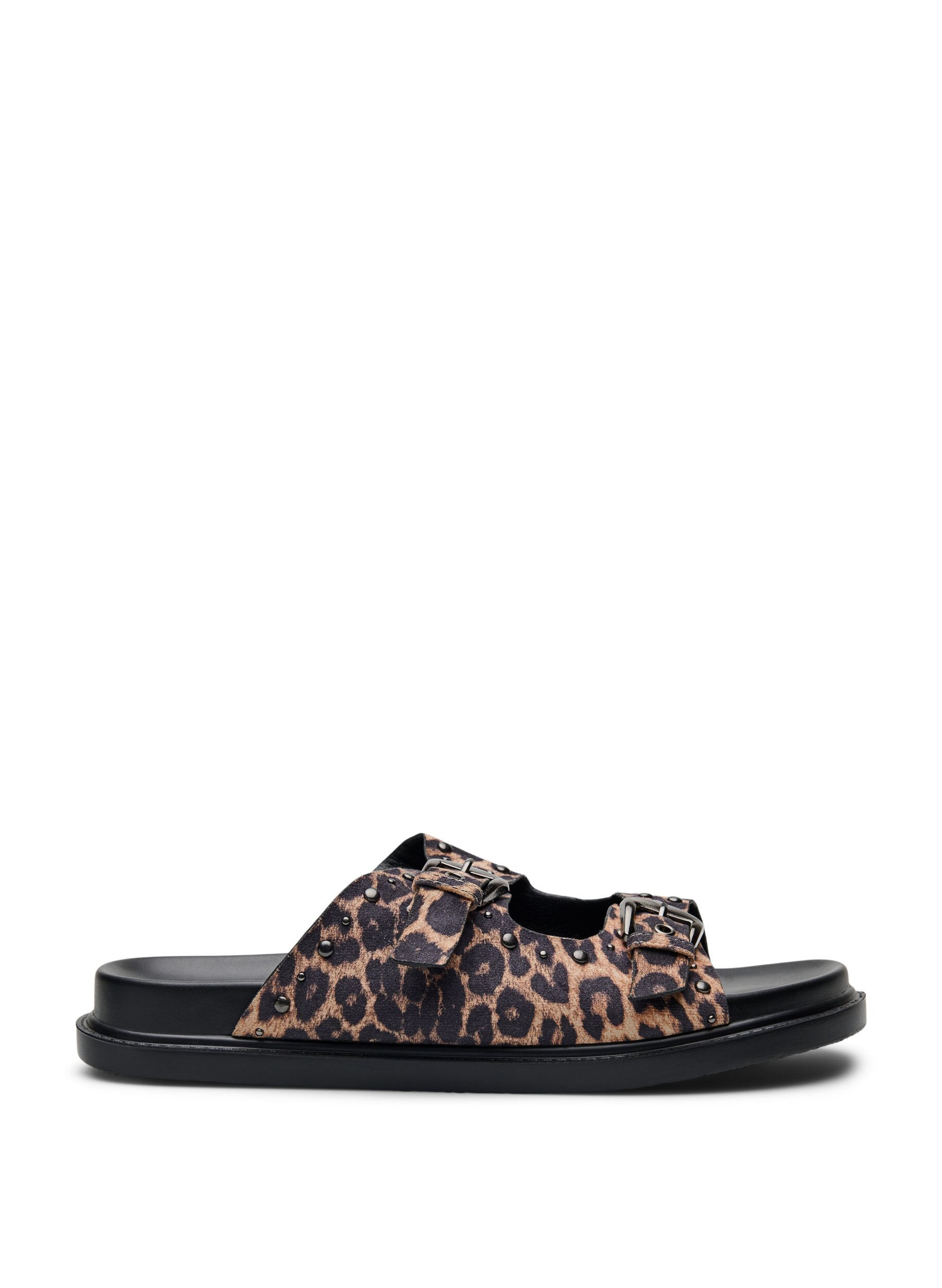 Wide fit - Sandal with studs