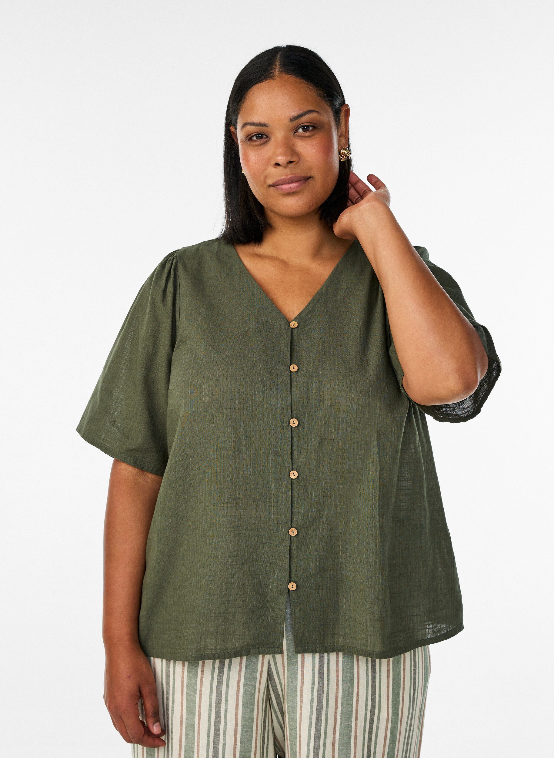 Zizzifashion Short-sleeved cotton shirt with a V-neck, Green, Model image number 0