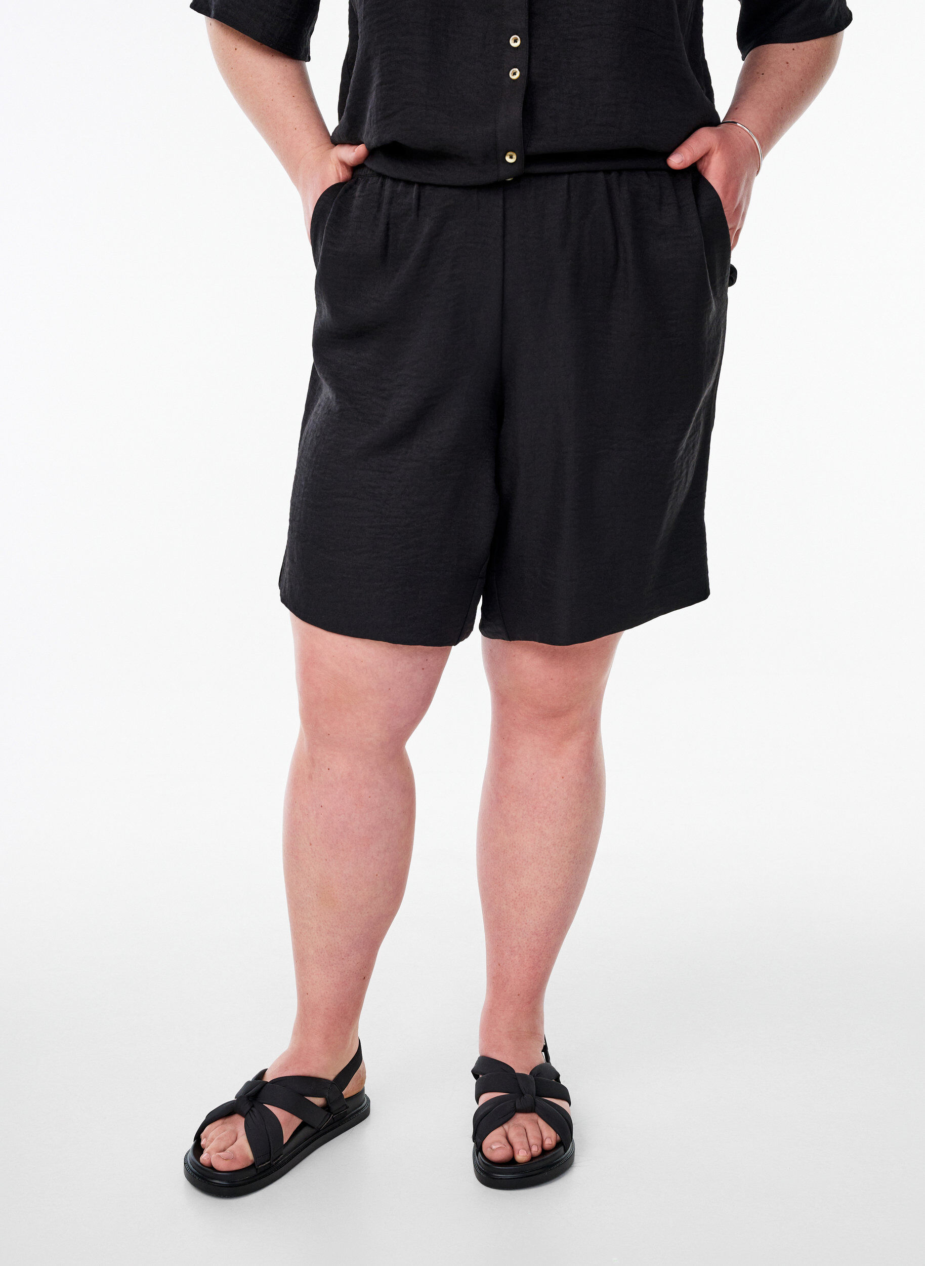 Zizzifashion Shorts with pockets and high waist, Black, Model image number 3