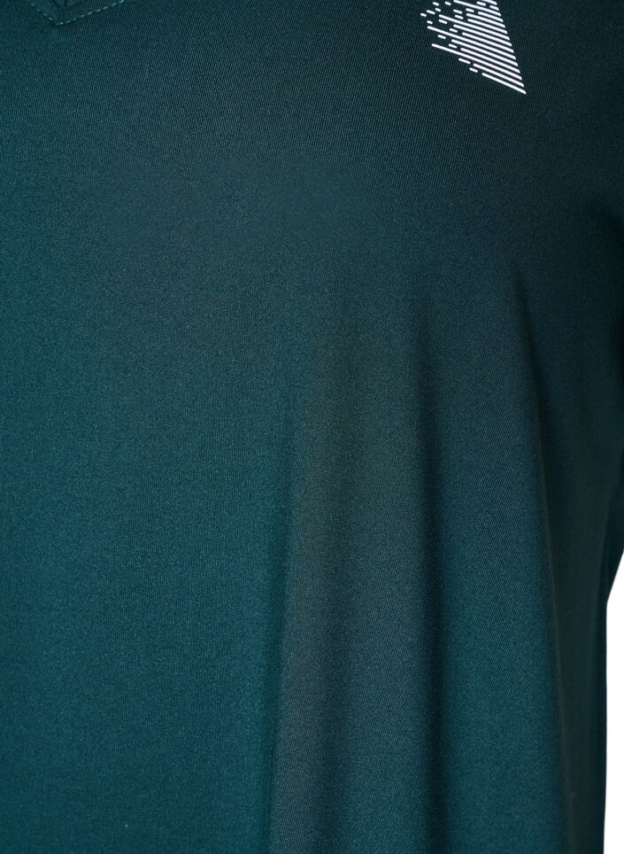 Loose training t-shirt with V-neck, Green, Packshot image number 2